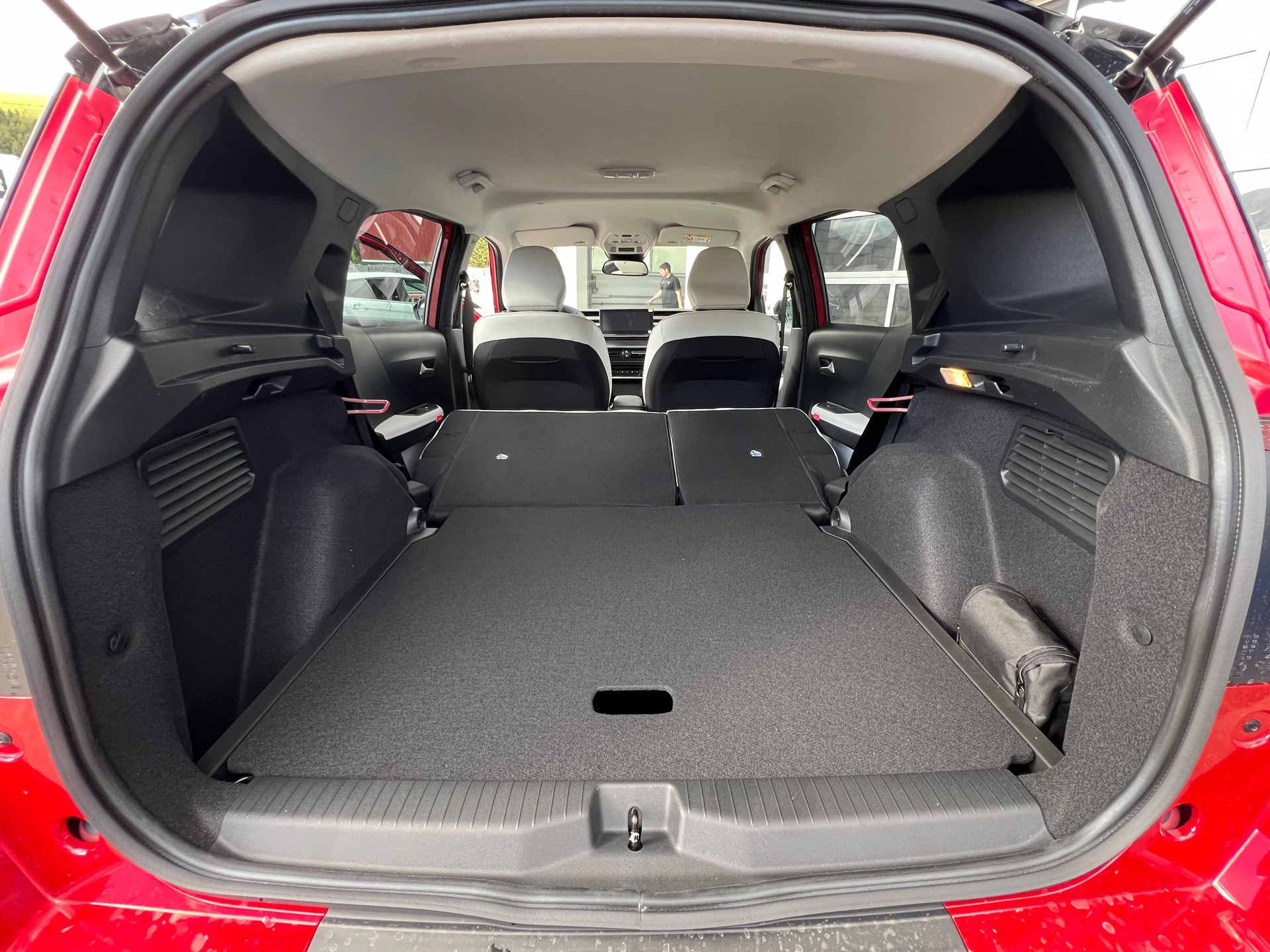 CITROEN e-C3 Aircross Max-image-9
