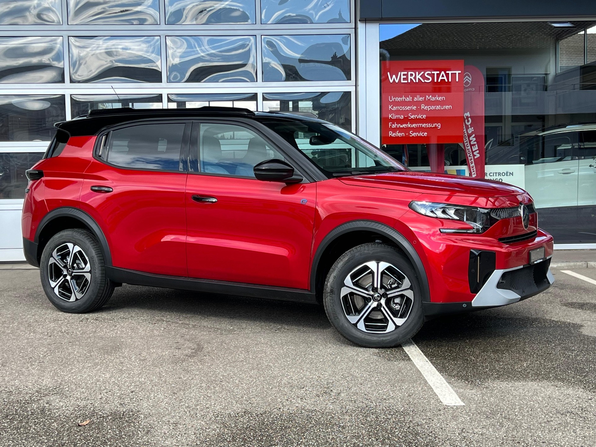 CITROEN e-C3 Aircross Max-showroom-element-1
