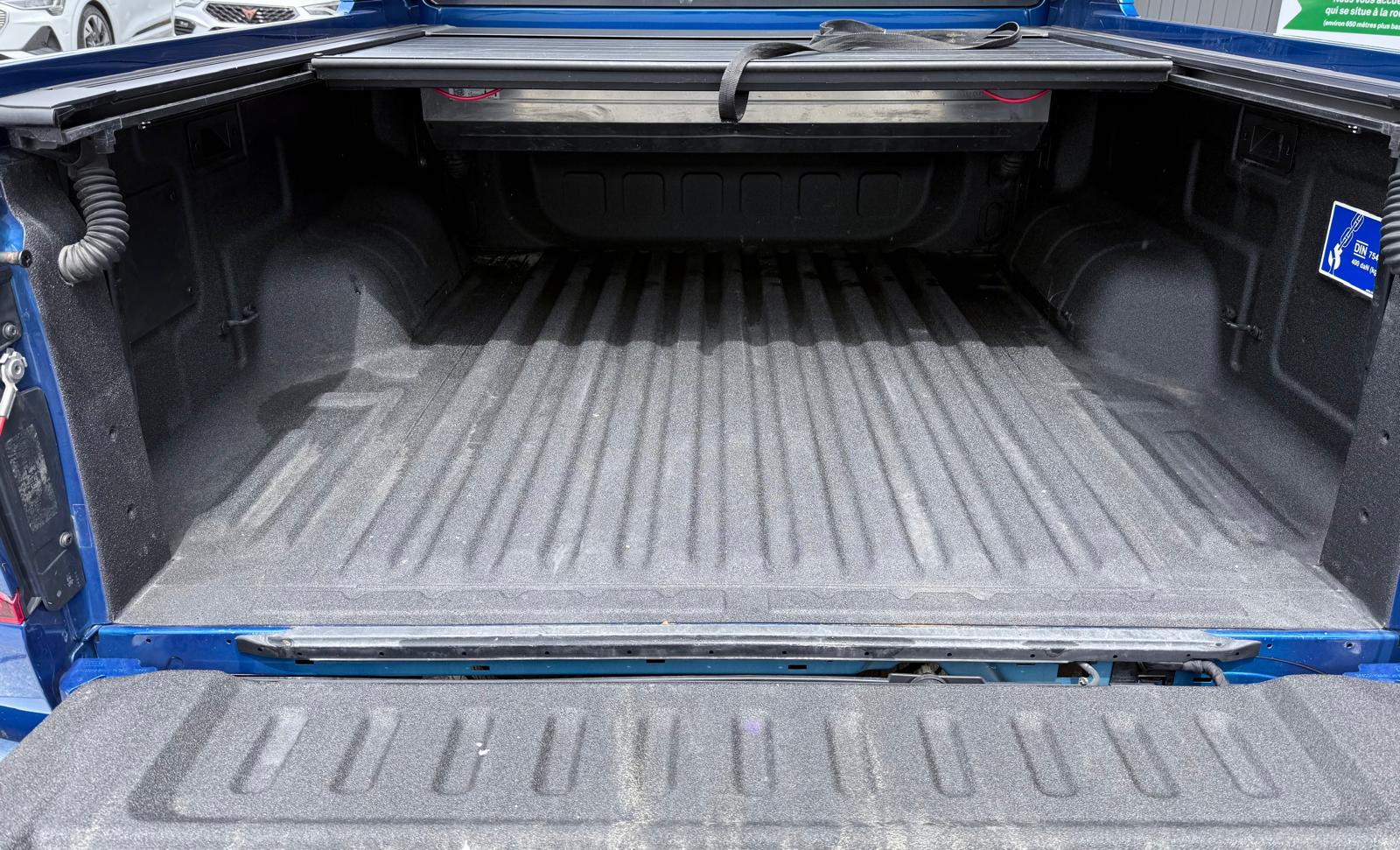 VW Amarok 3.0TDI Aventura Winter 2-image-16