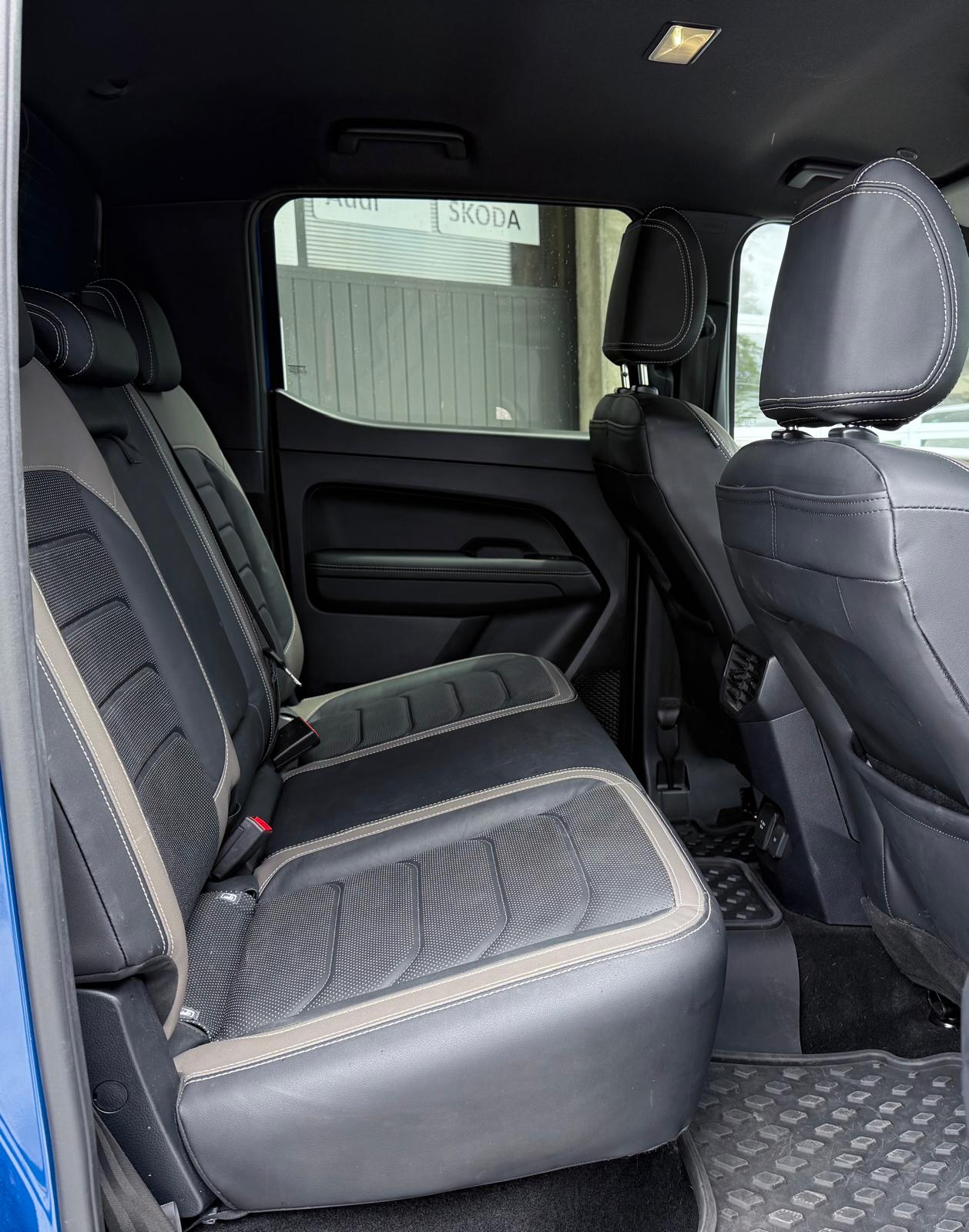VW Amarok 3.0TDI Aventura Winter 2-image-15