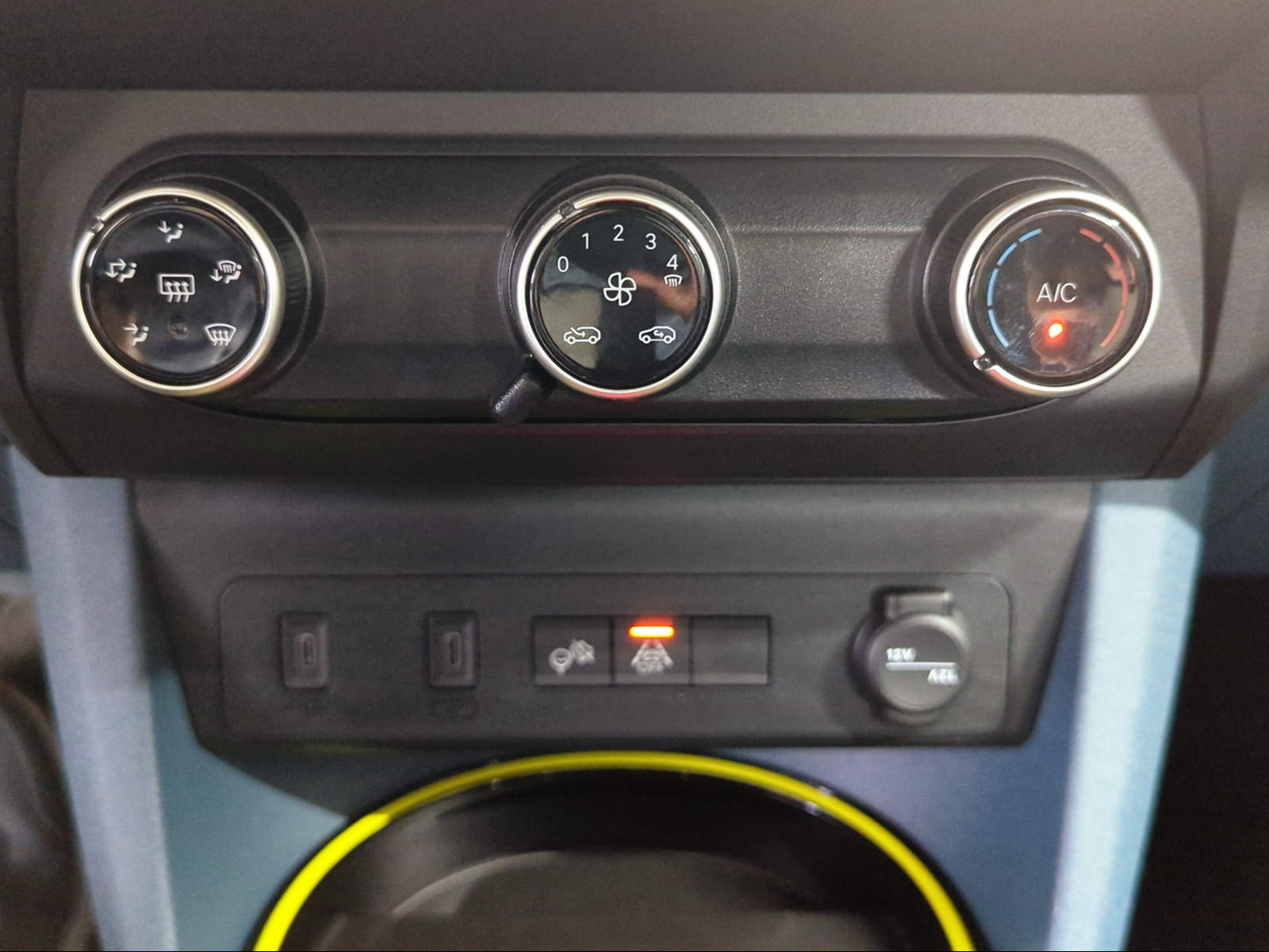 FIAT Grande Panda Elektro Red-image-11