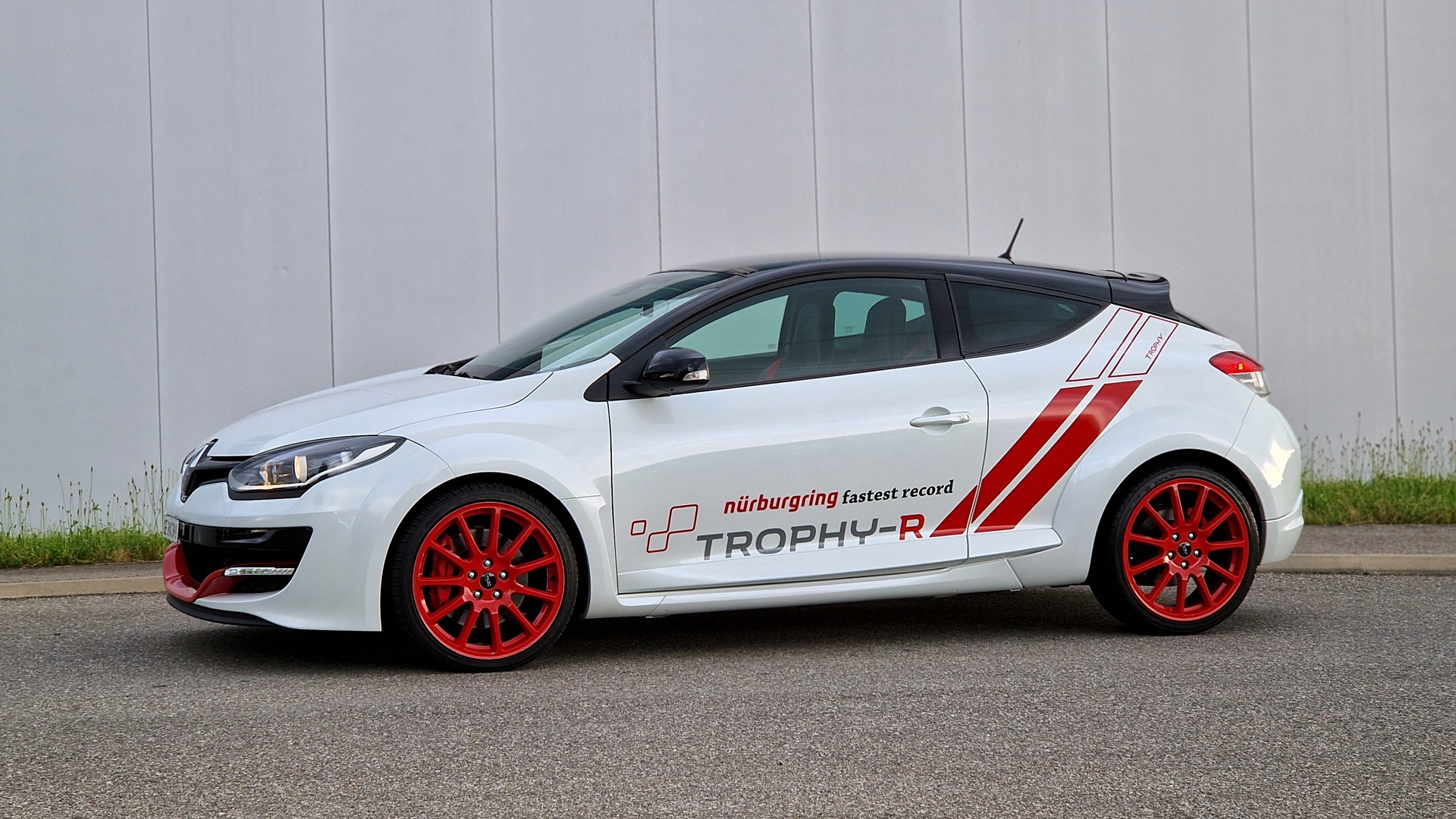RENAULT Mégane Coupé 2.0 16V Turbo RS Trophy-R-image-4