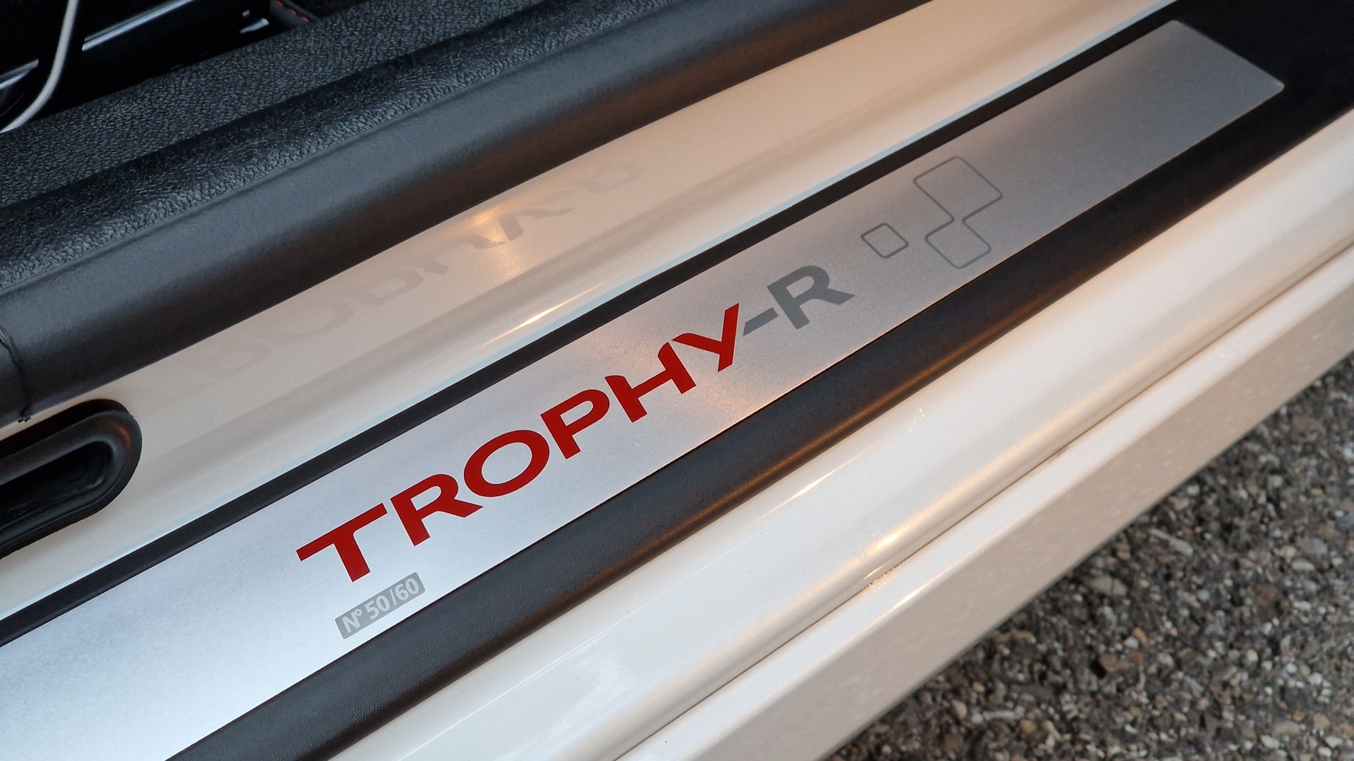 RENAULT Mégane Coupé 2.0 16V Turbo RS Trophy-R-image-15