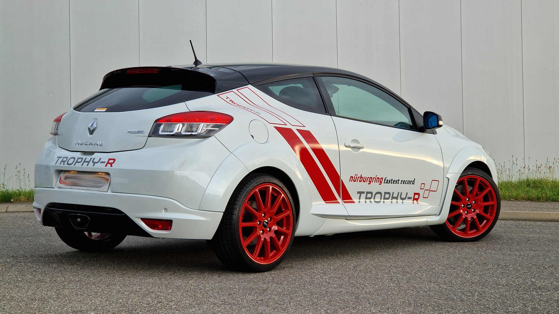 RENAULT Mégane Coupé 2.0 16V Turbo RS Trophy-R-image-3
