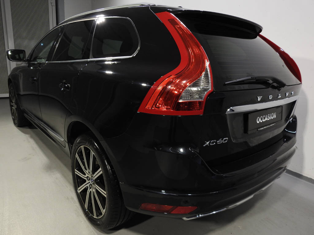 VOLVO XC60 2.0 T5 Summum AWD S/S-showroom-element-3
