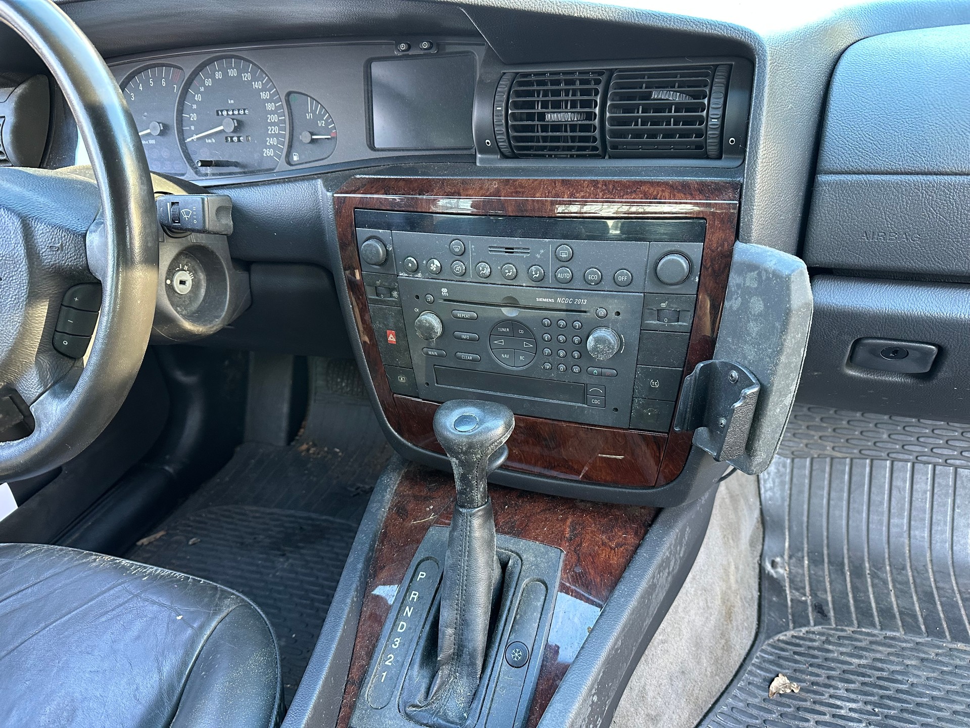 OPEL Omega 2.6i V6 Elegance FIXPREIS-image-16
