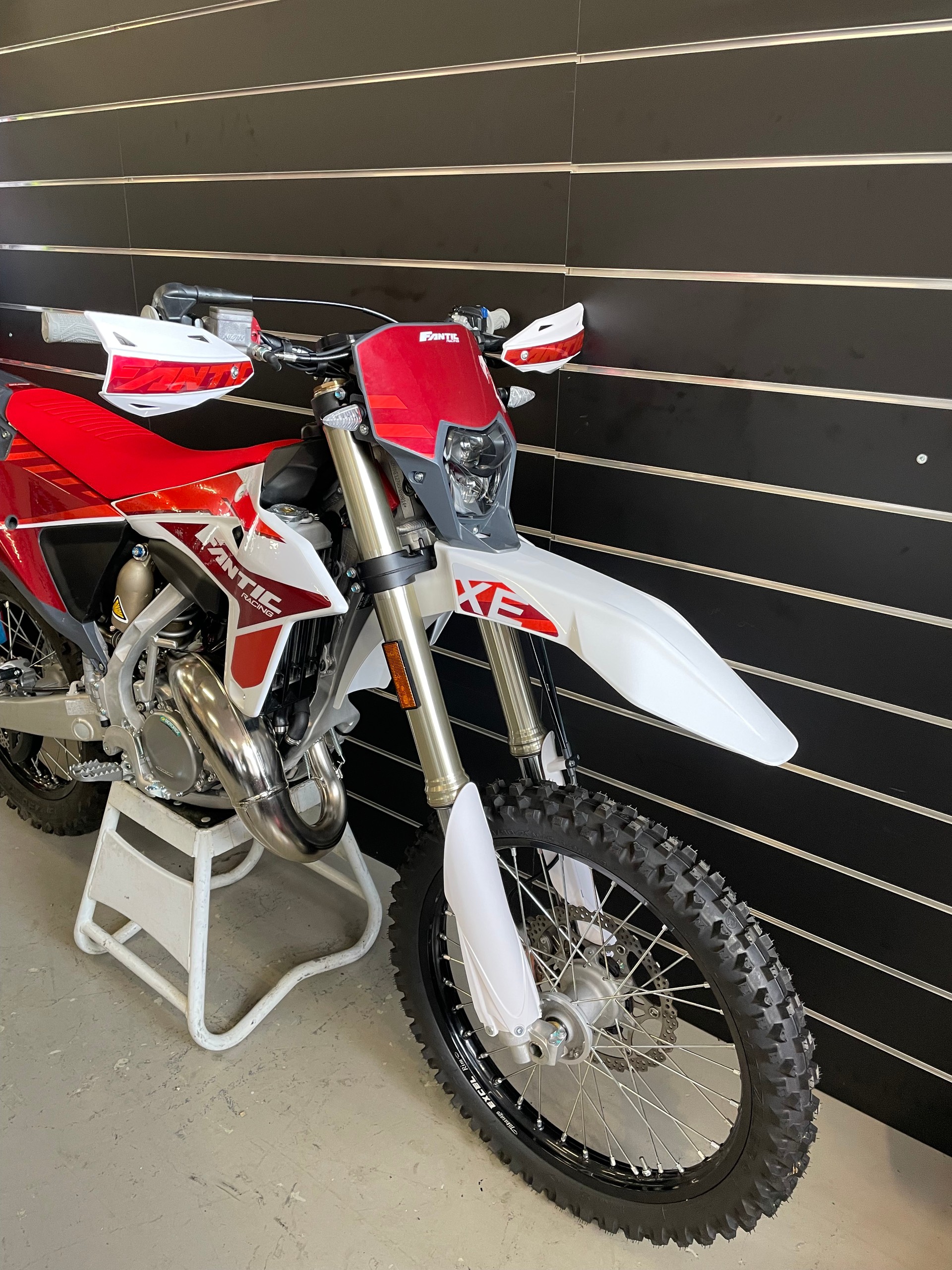 FANTIC XE 125-showroom-element-2