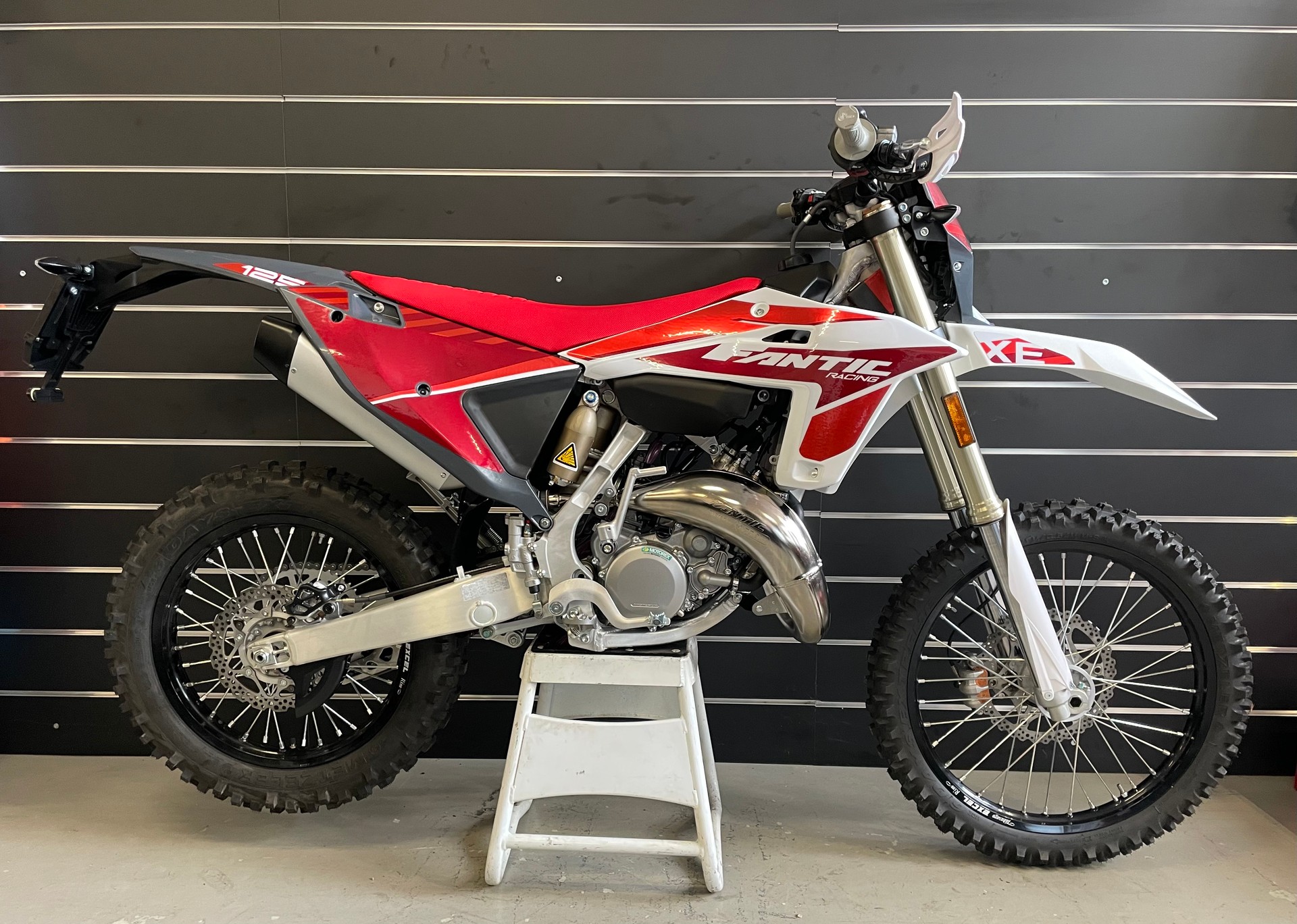 FANTIC XE 125