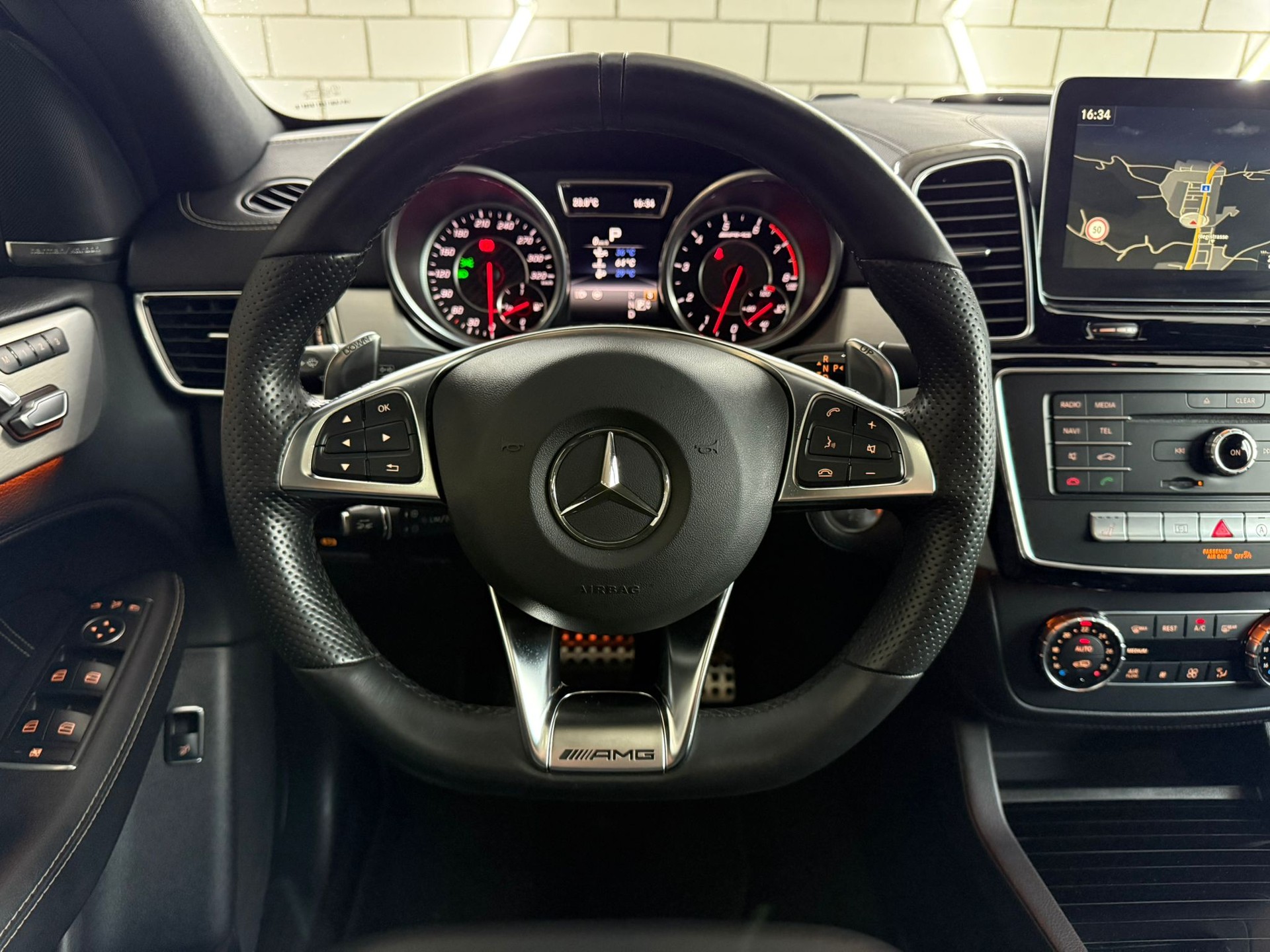 MERCEDES-BENZ GLE Coupé 63 AMG 4Matic Speedshift-image-8