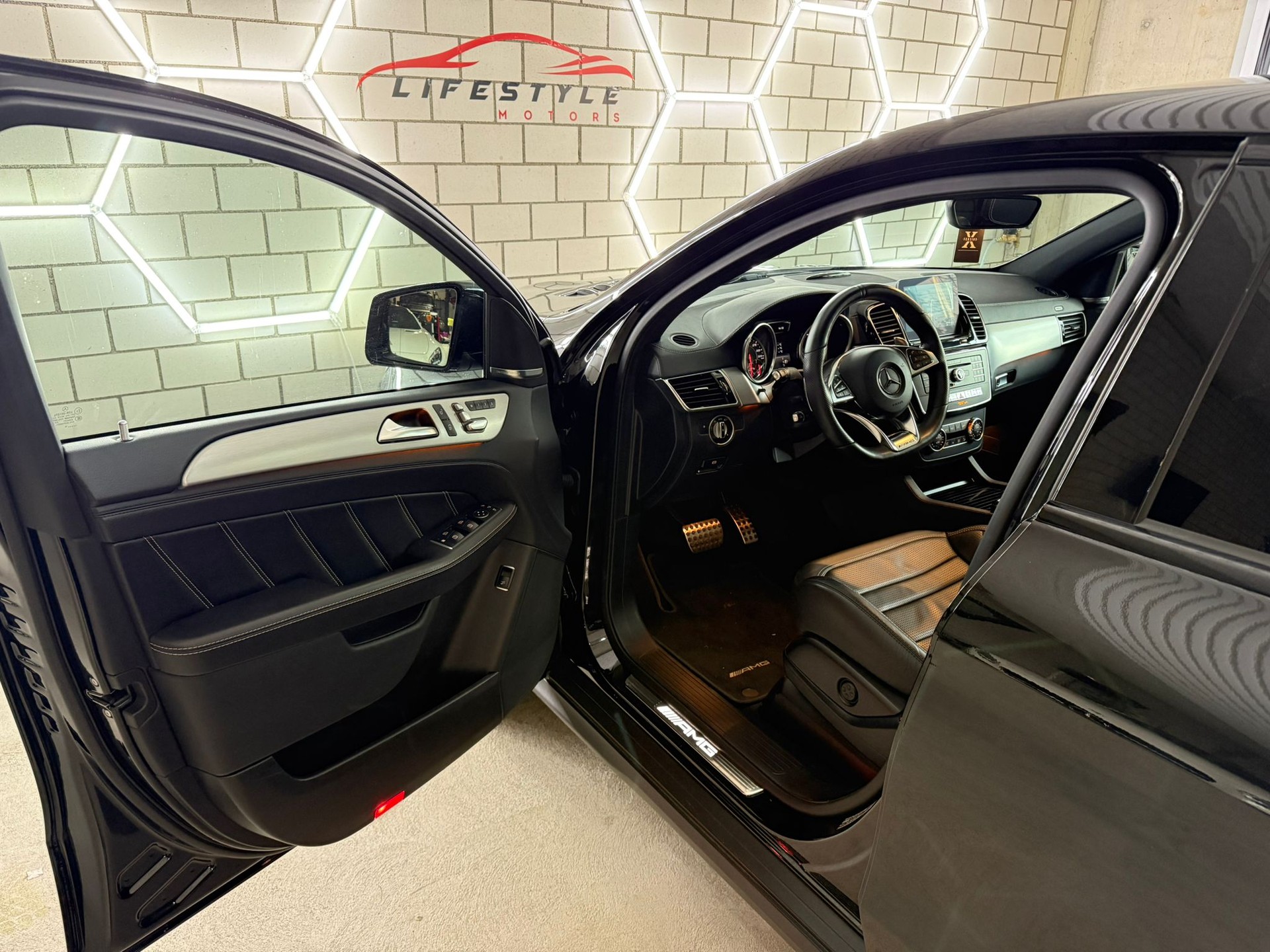 MERCEDES-BENZ GLE Coupé 63 AMG 4Matic Speedshift-image-4