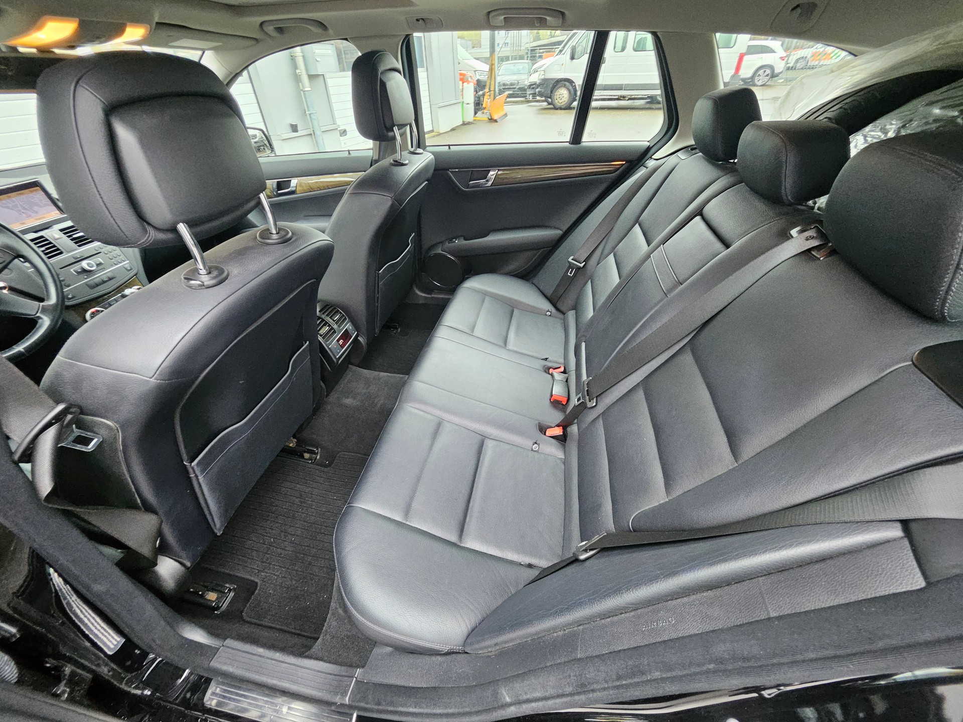 MERCEDES-BENZ C 350 CDI BlueEfficiency Elégance 4Matic 7G-Tronic-image-10