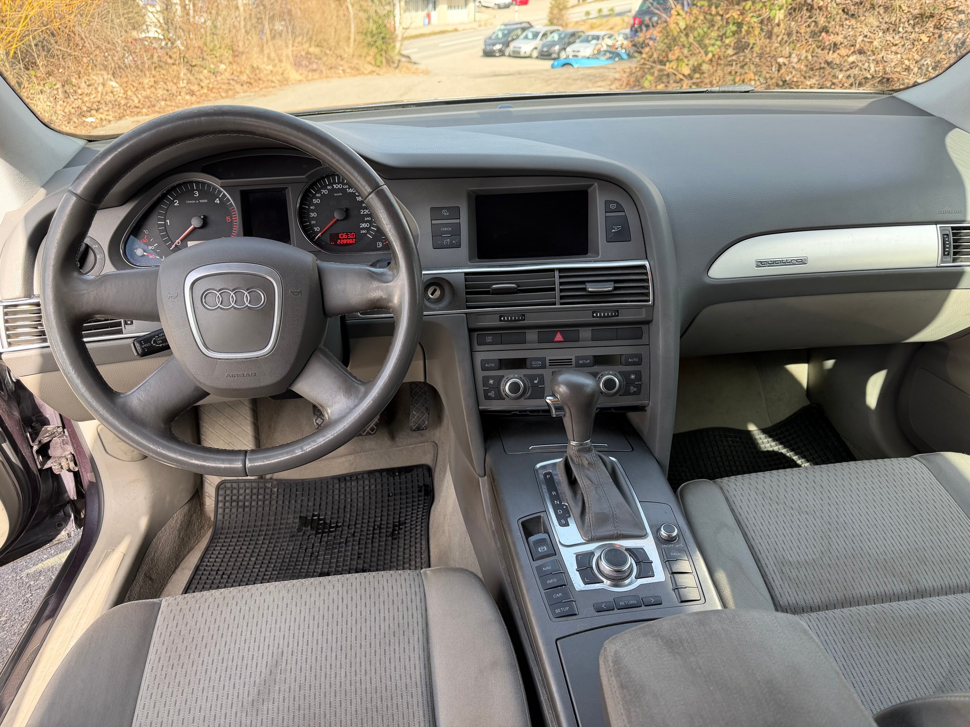 AUDI A6 Limousine 3.0 V6 TDI quattro-image-4