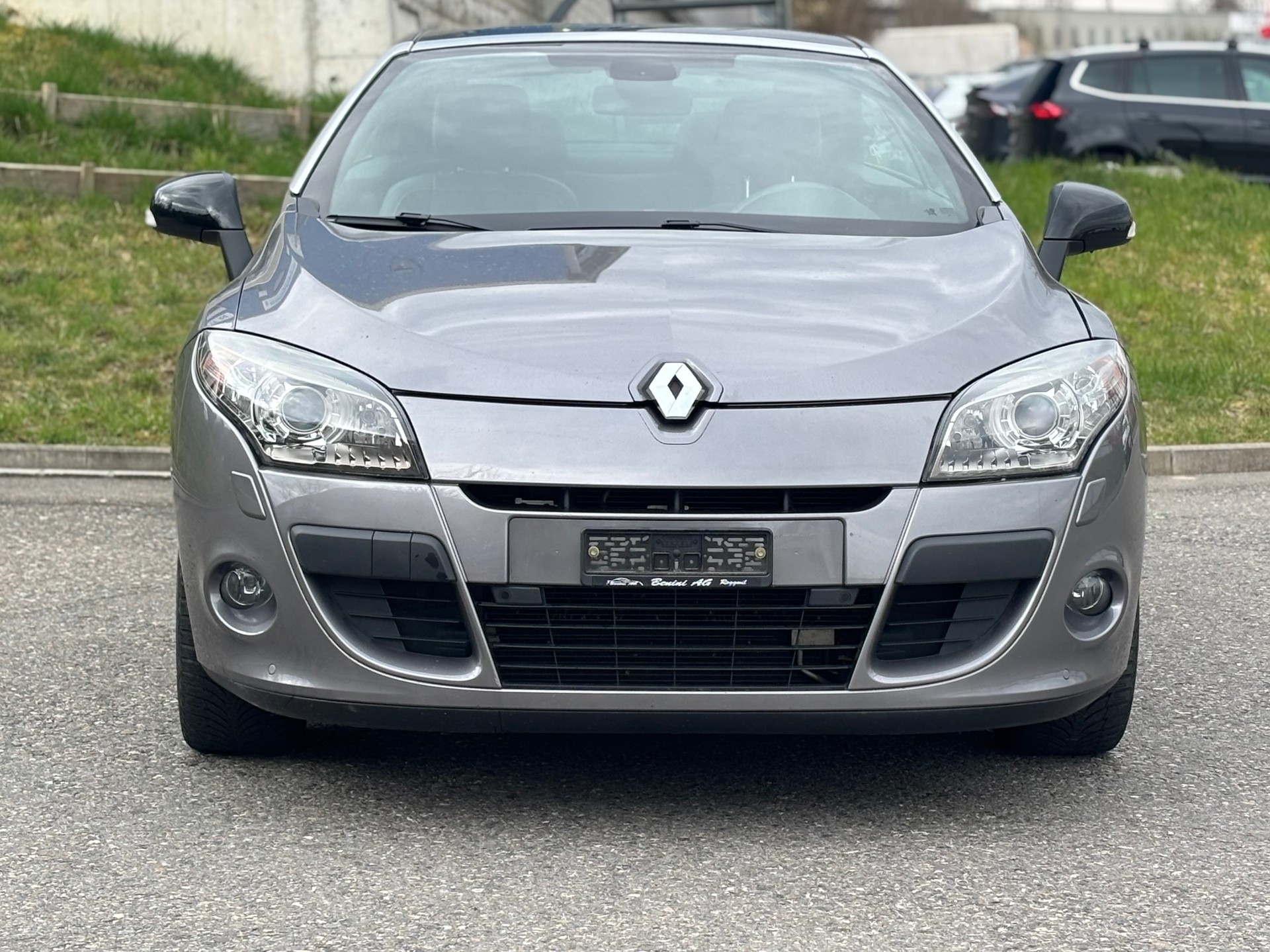 RENAULT Mégane CC 2.0 16V Dynamique CVT-showroom-element-2