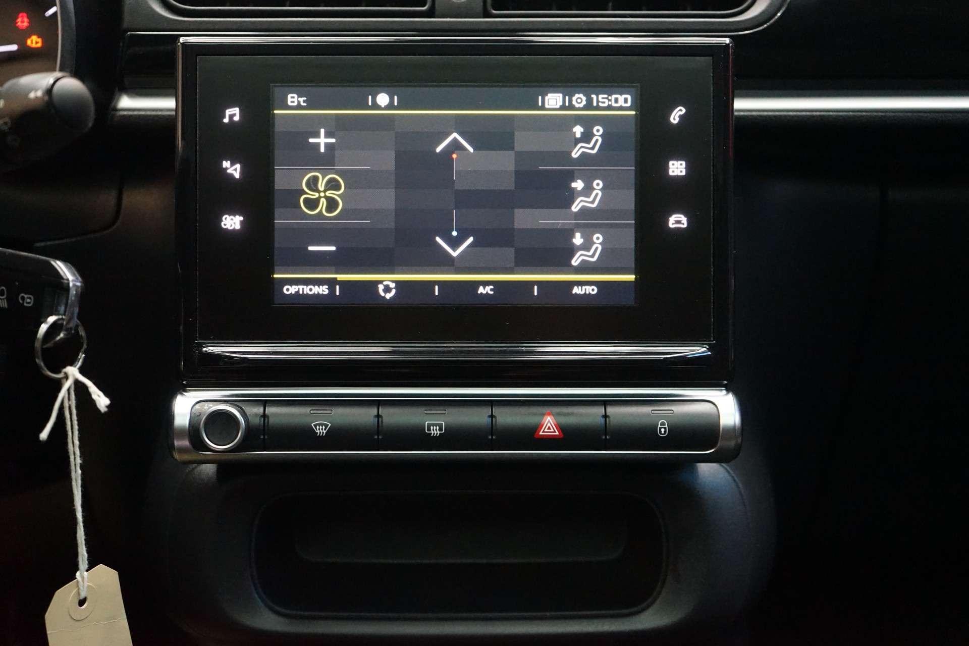 CITROEN C3 1.2i PureTech Shine-image-12