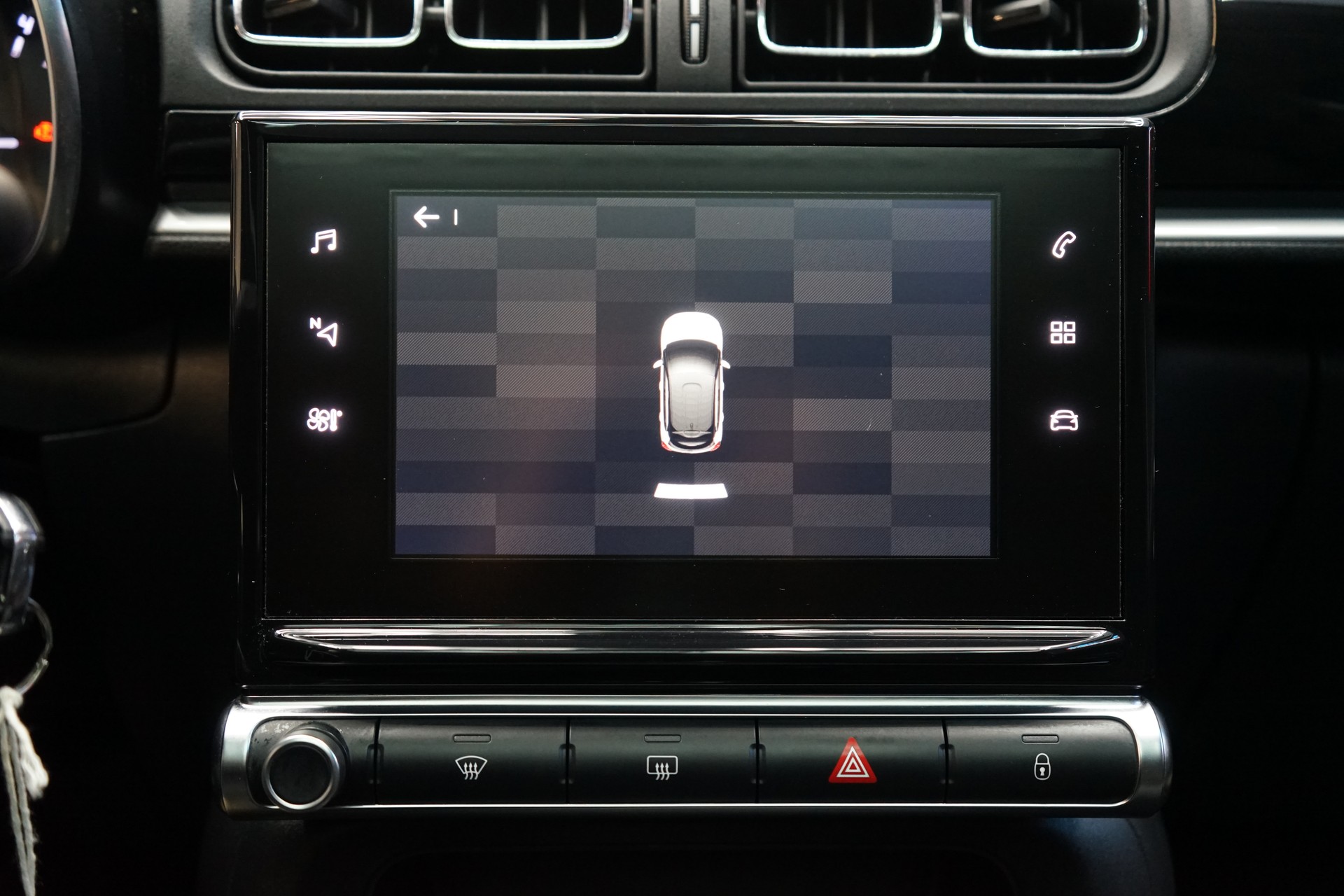 CITROEN C3 1.2i PureTech Shine-image-13