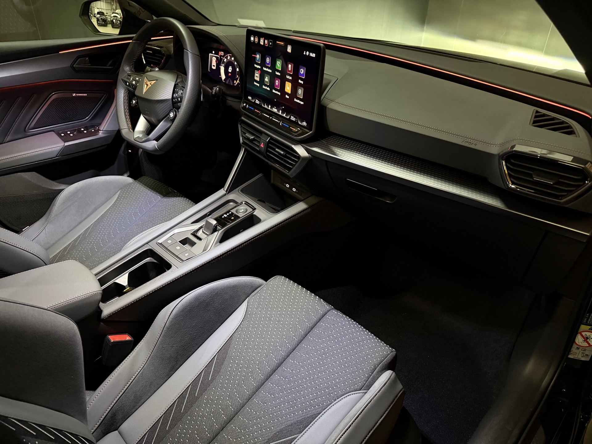 CUPRA LEON ST 2.0 TSI Extreme DSG 4Drive-image-20