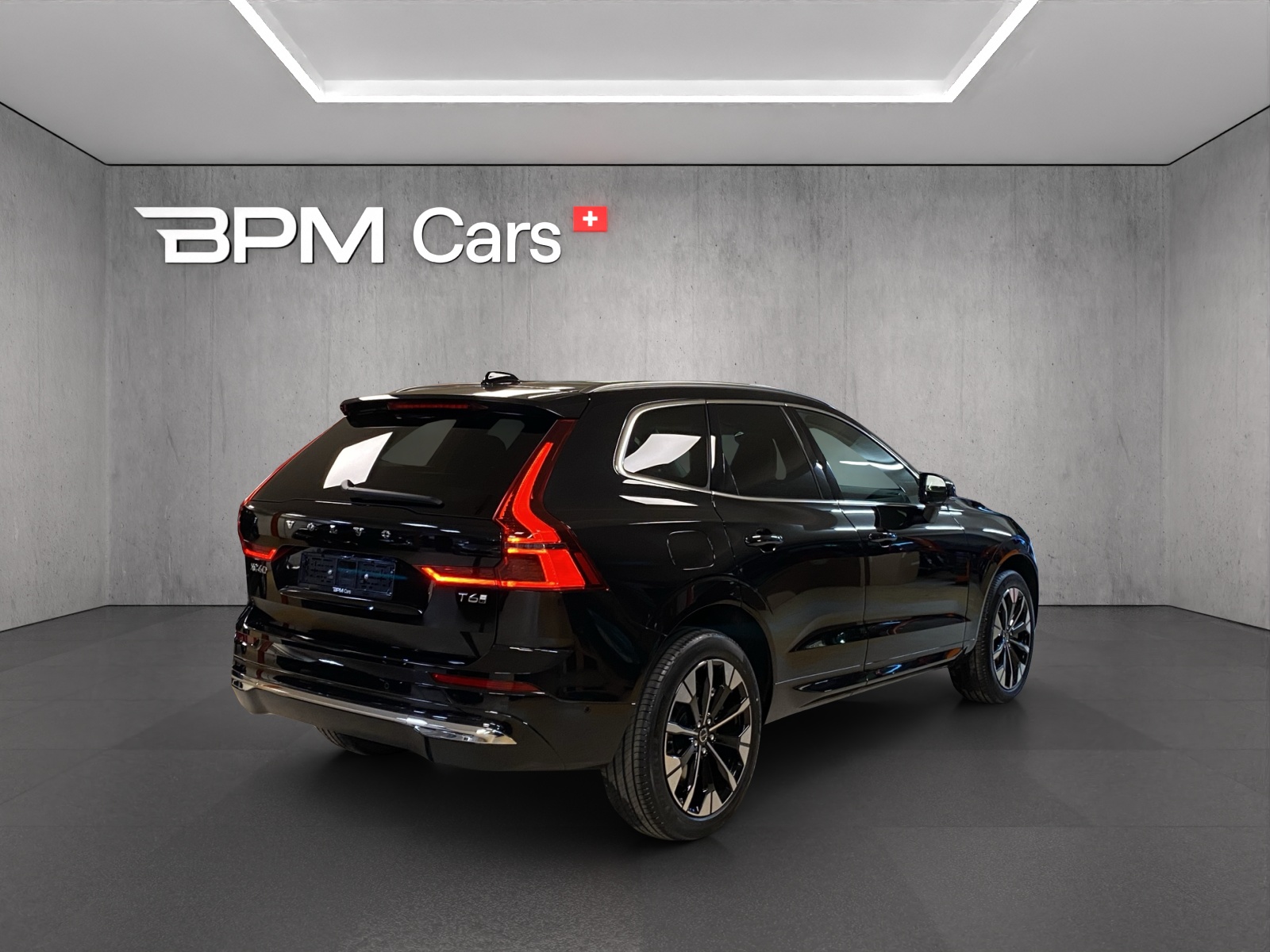 VOLVO XC60 T6 eAWD PluginHybrid Ultra Bright Geartronic-showroom-element-1