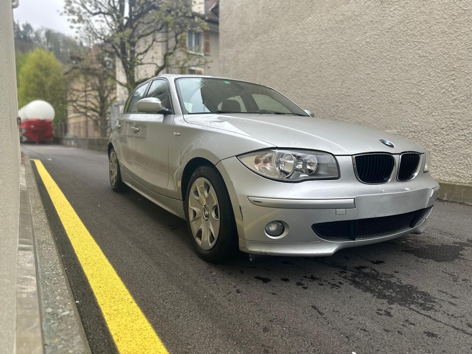 BMW 120i-image-4