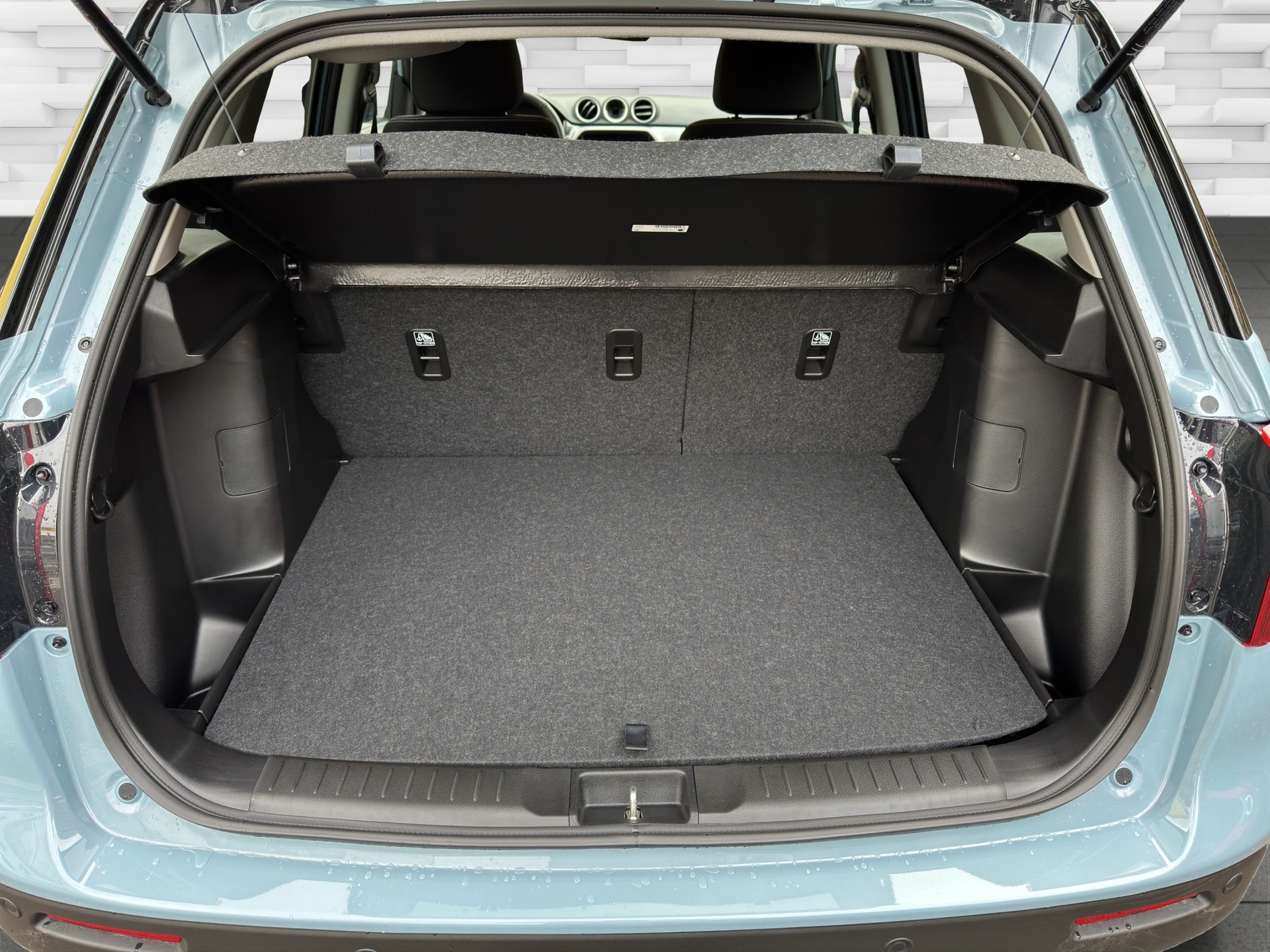 SUZUKI Vitara 1.4 Boosterjet Sakura 4x4 Hybrid Automatic-image-8