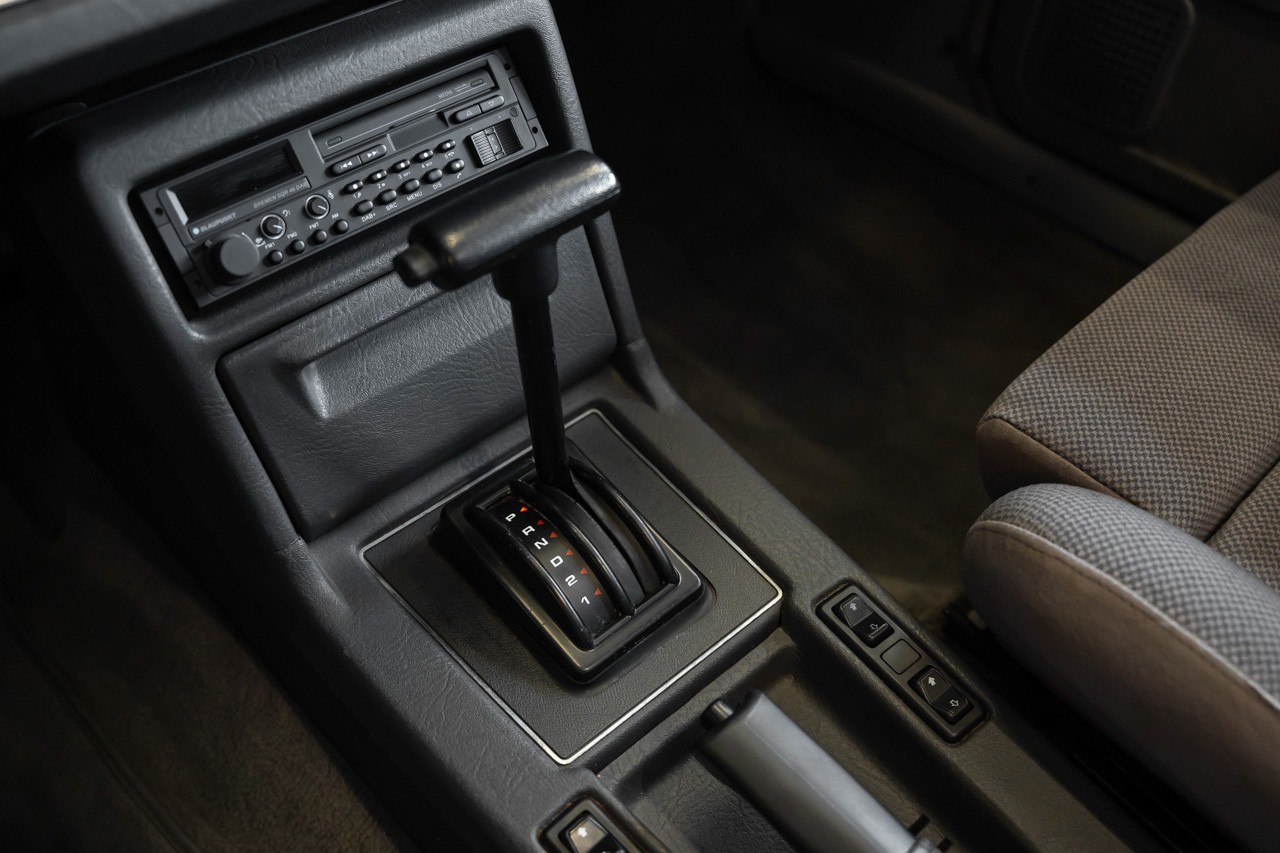 FORD Granada 2800i-image-29