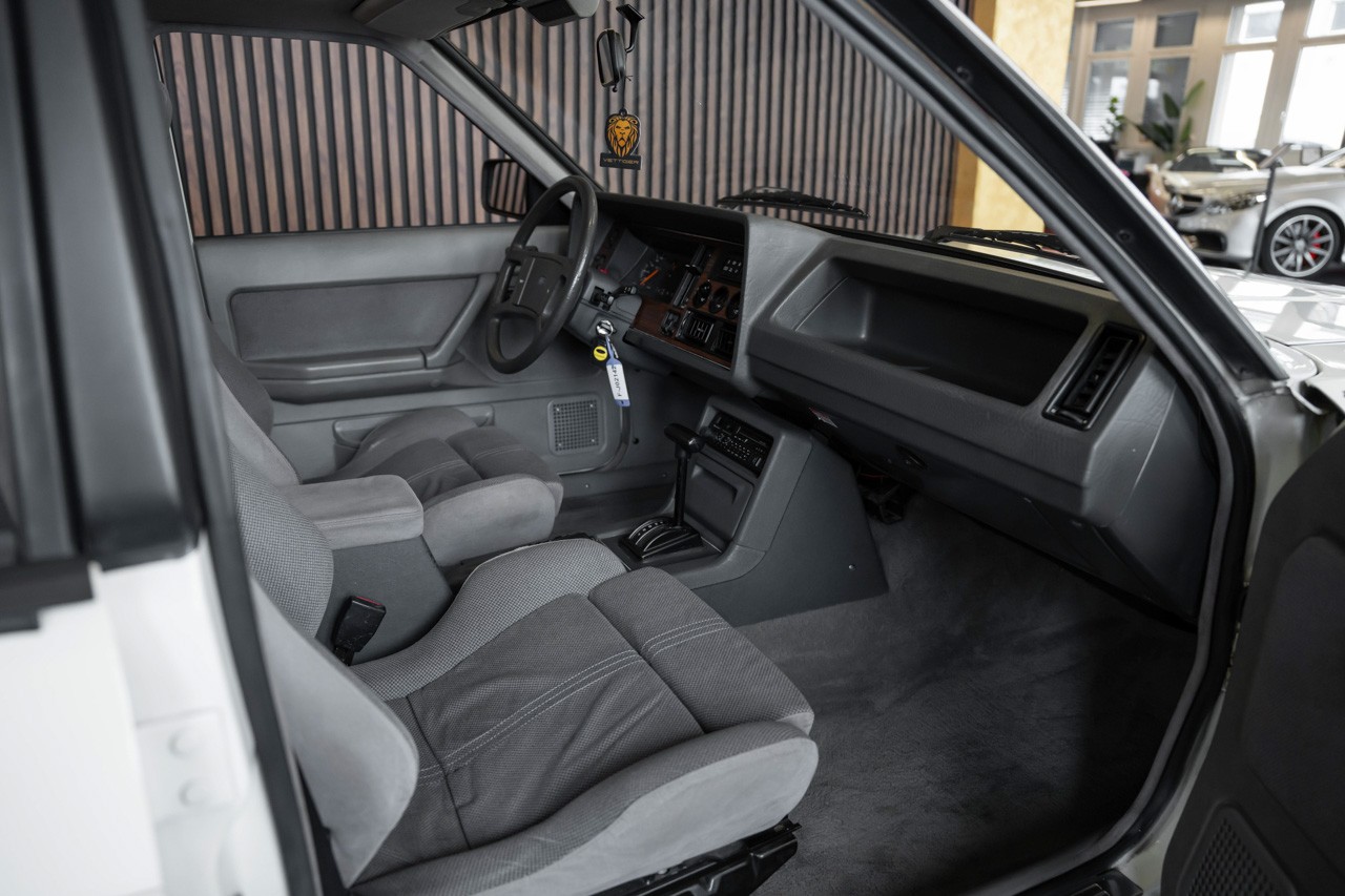 FORD Granada 2800i-image-14