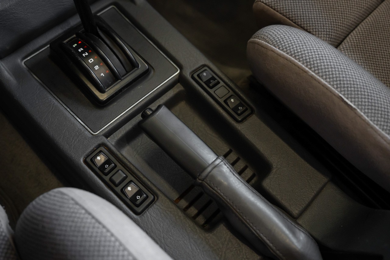 FORD Granada 2800i-image-30
