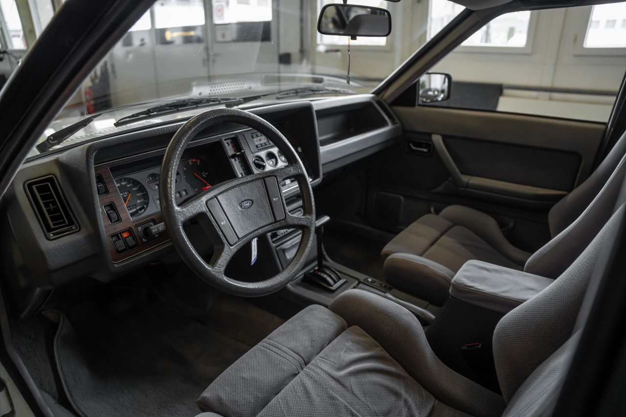 FORD Granada 2800i-image-12