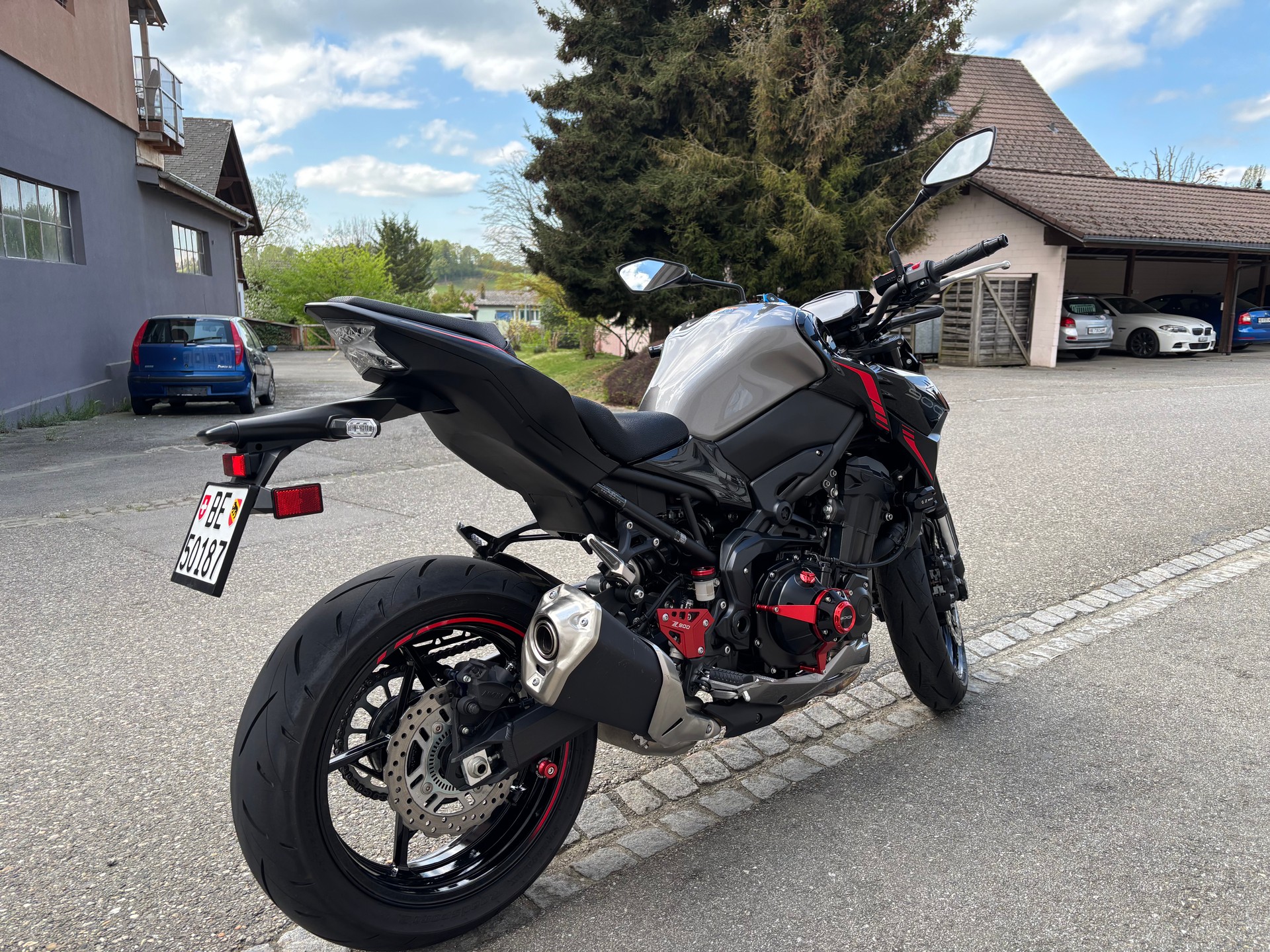 KAWASAKI Z 900-image-5