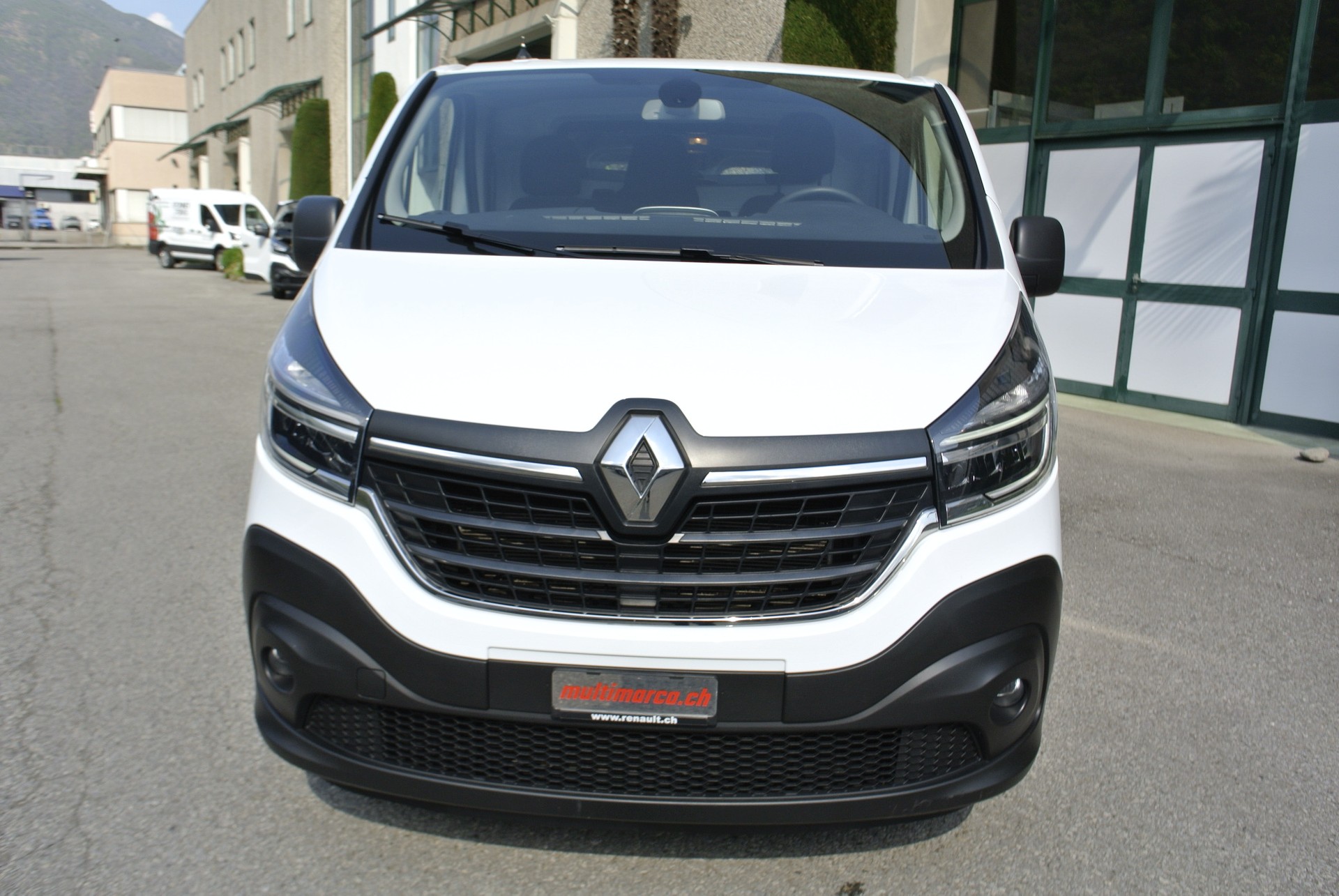 RENAULT Trafic 2.0 Energy dCi 120 3.0t Business L2H1-showroom-element-2