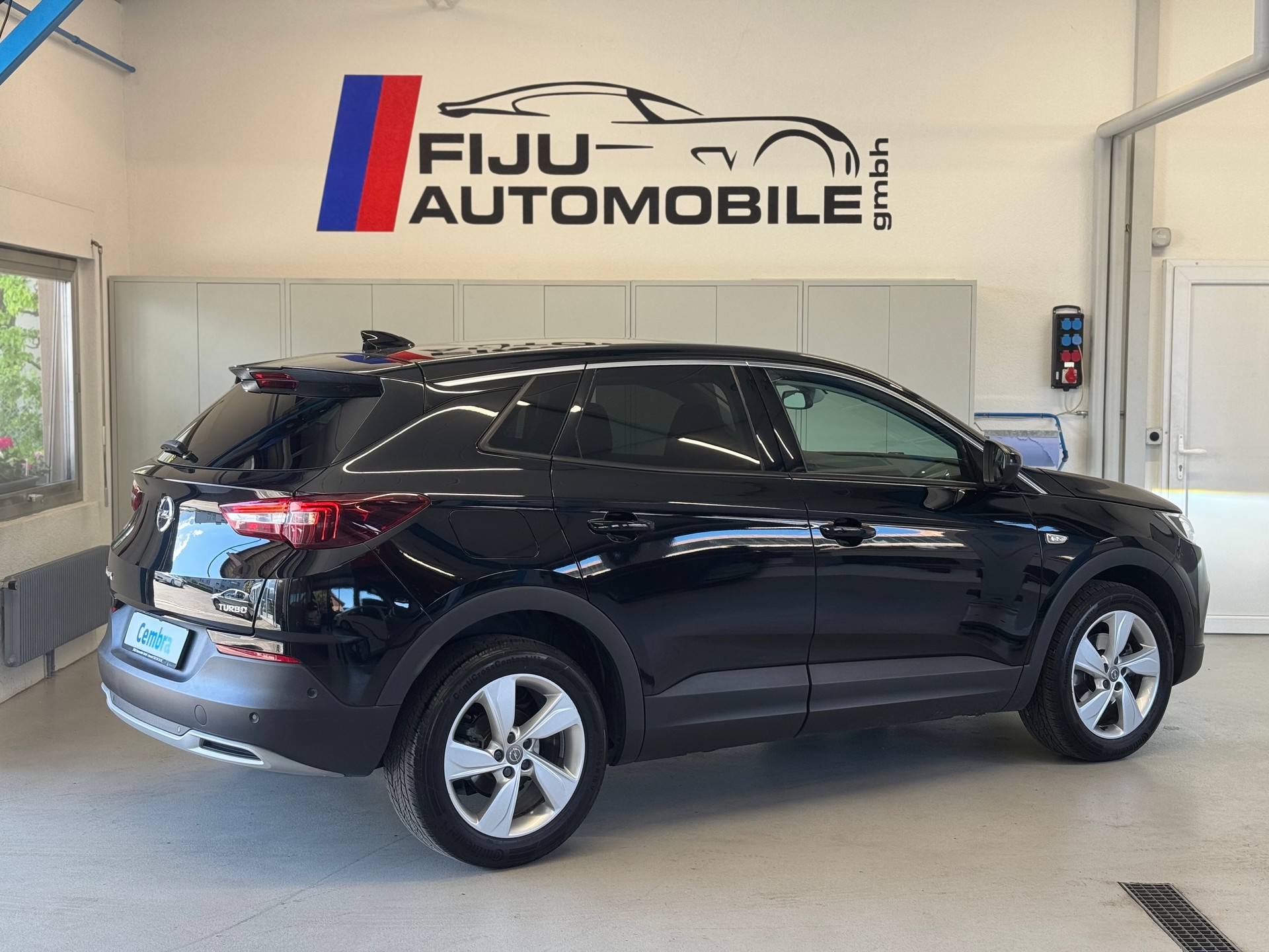 OPEL Grandland X 1.2i TP Ultimate Automatik-image-3