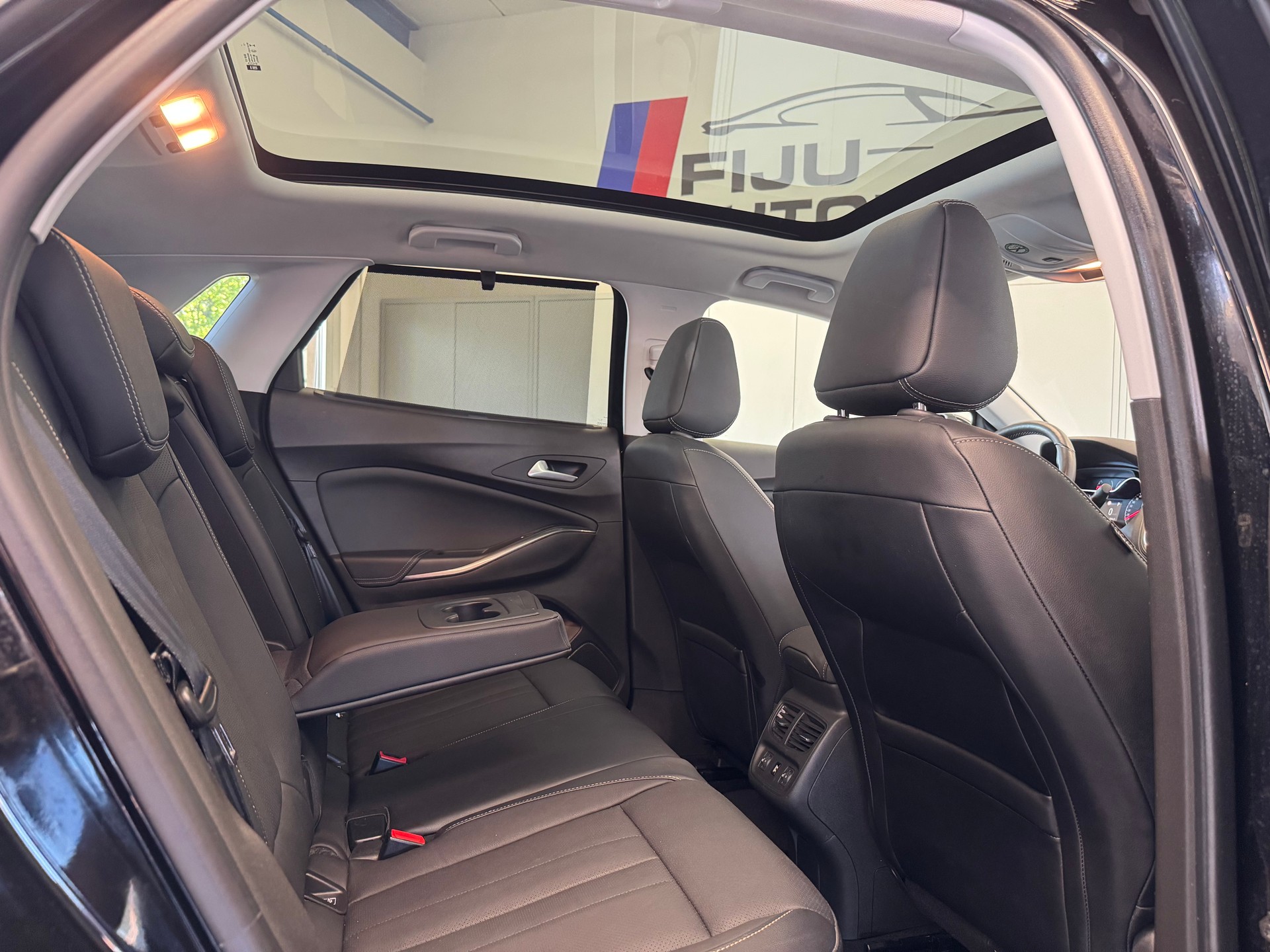 OPEL Grandland X 1.2i TP Ultimate Automatik-image-11