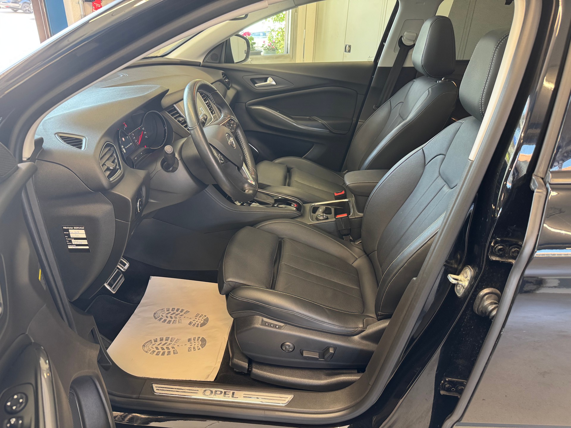 OPEL Grandland X 1.2i TP Ultimate Automatik-image-6