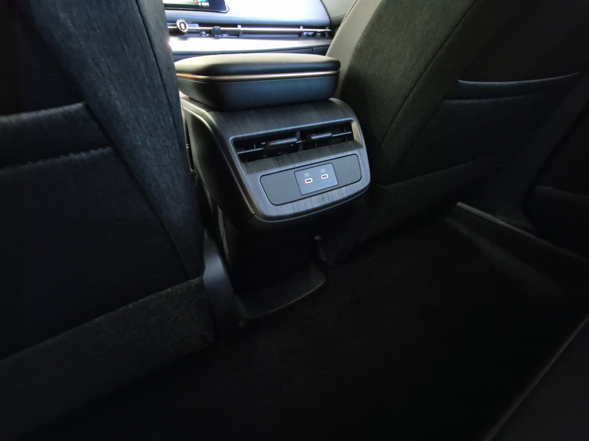 NISSAN Ariya 87 kWh Advance-image-6