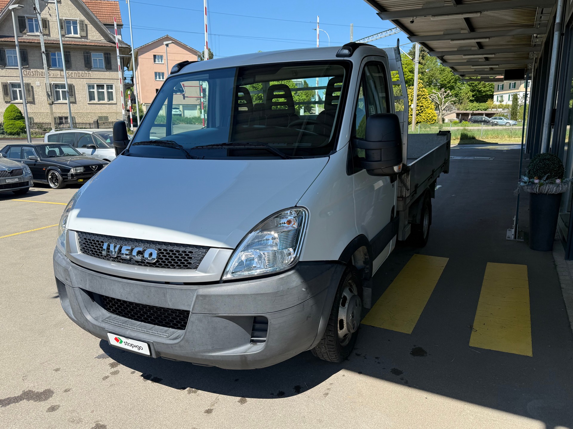 IVECO 35 C 15-image-2