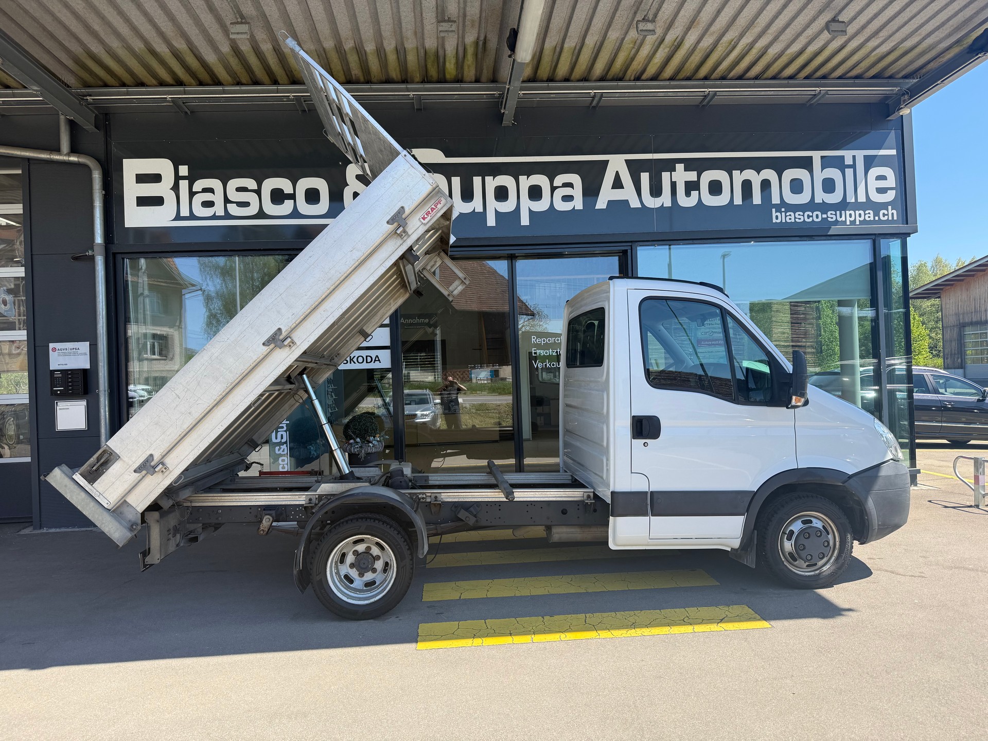 IVECO 35 C 15-image-9