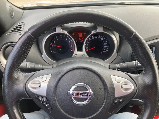 NISSAN Juke 1.6 DIG-T tekna 4x4 Xtronic M-CVT-image-15