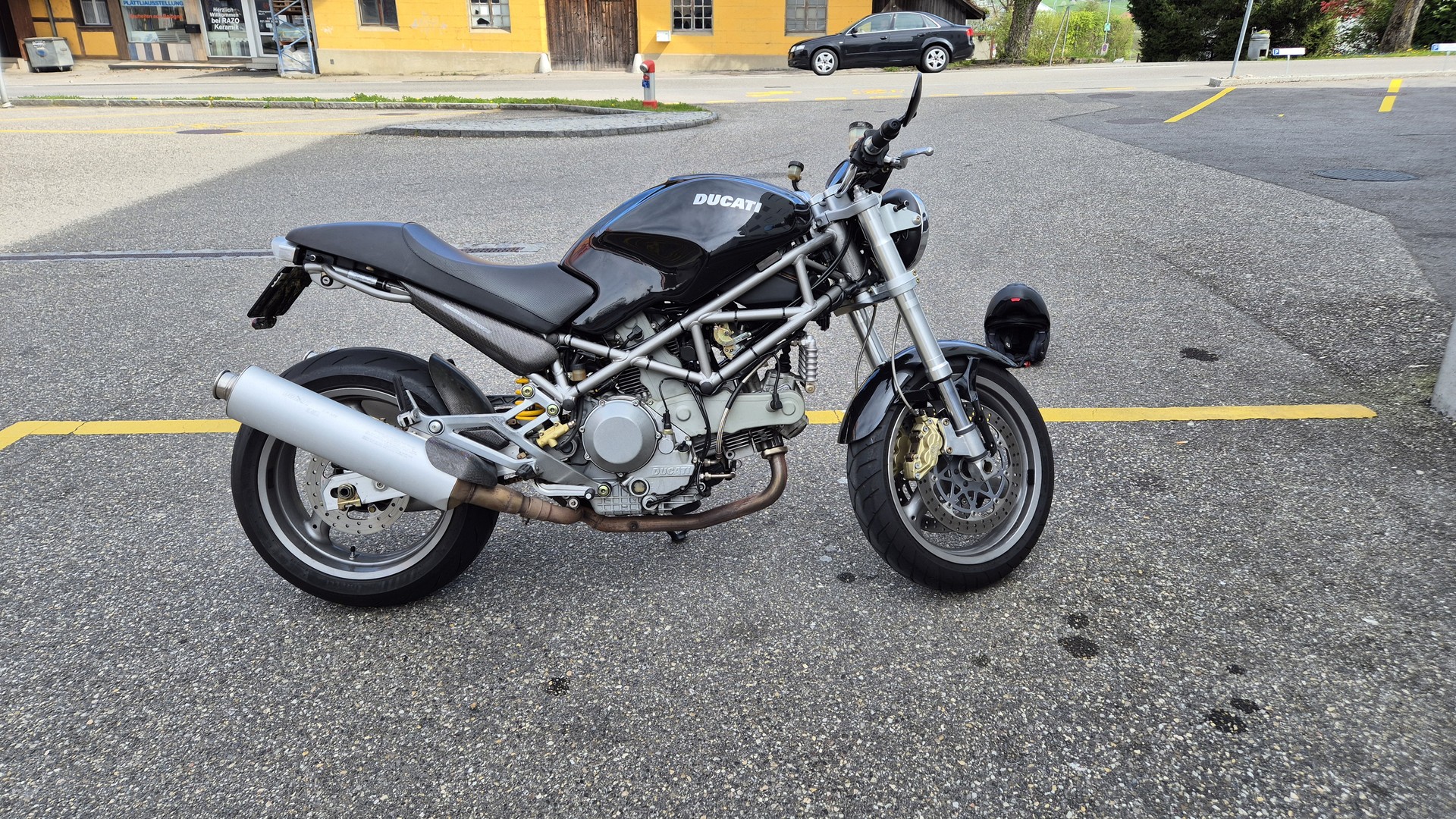 DUCATI Monster 1000 i.e.-image-1