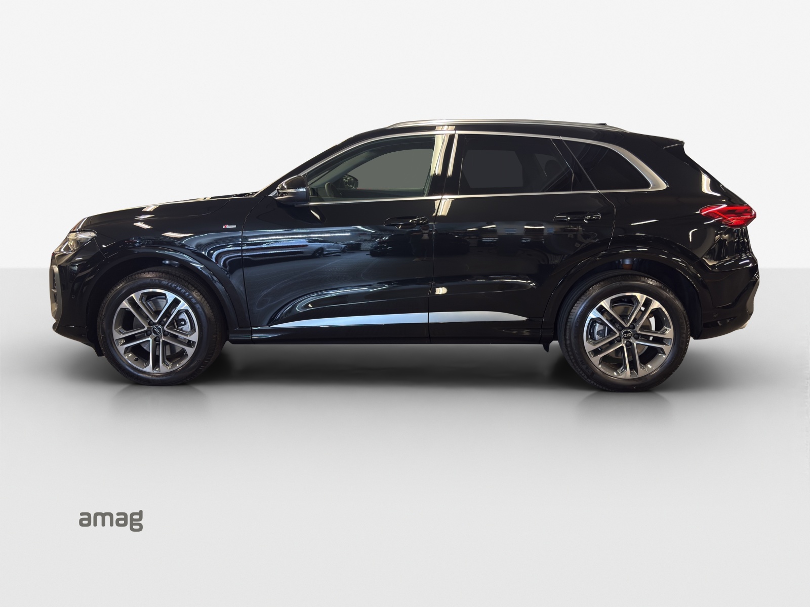 AUDI Q5 TDI quattro 150 kW S-tronic-showroom-element-1
