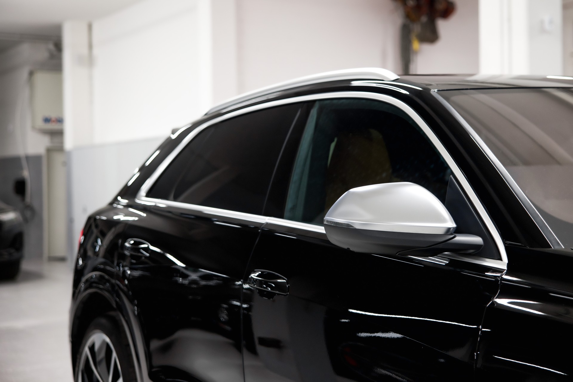 AUDI RSQ8 quattro tiptronic-image-15