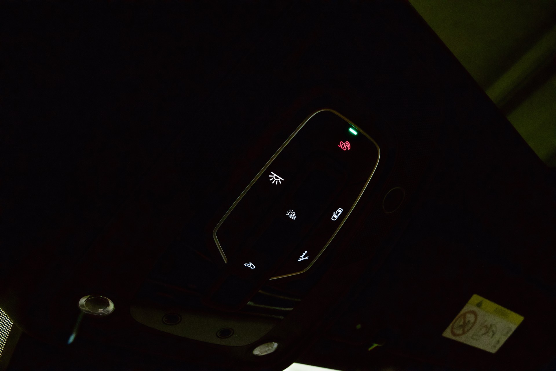 AUDI RSQ8 quattro tiptronic-image-36