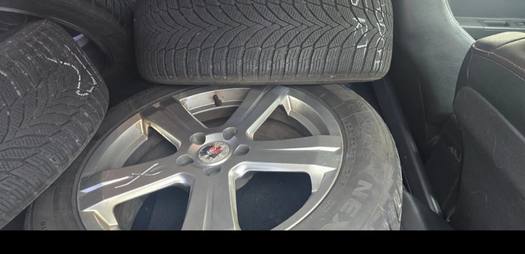 DODGE Caliber 2.4 SRT4-image-9
