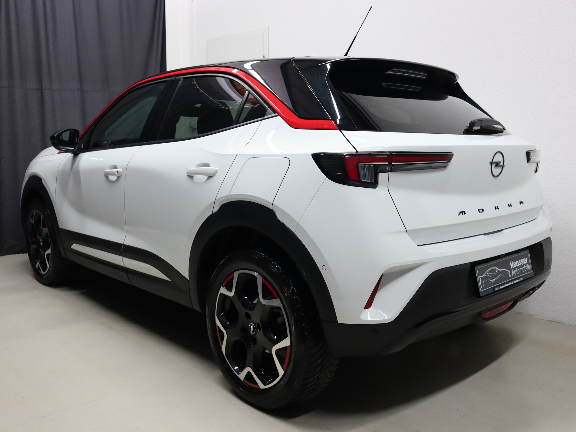 OPEL Mokka 1.2 Direct Injection Turbo Automatic EAT8 GS Line - Navi - DAB+ - LED - CarPlay - Teil-Leder - Kamera - 130 PS-showroom-element-3