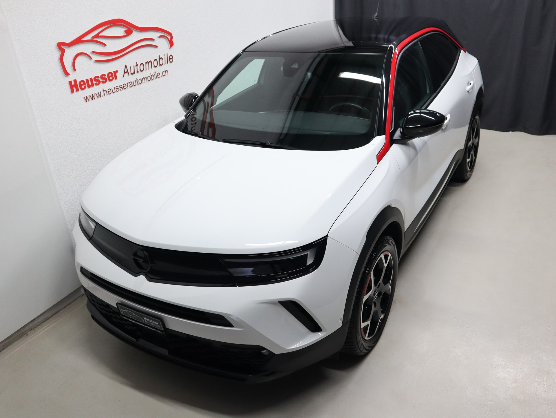OPEL Mokka 1.2 Direct Injection Turbo Automatic EAT8 GS Line - Navi - DAB+ - LED - CarPlay - Teil-Leder - Kamera - 130 PS-showroom-element-2