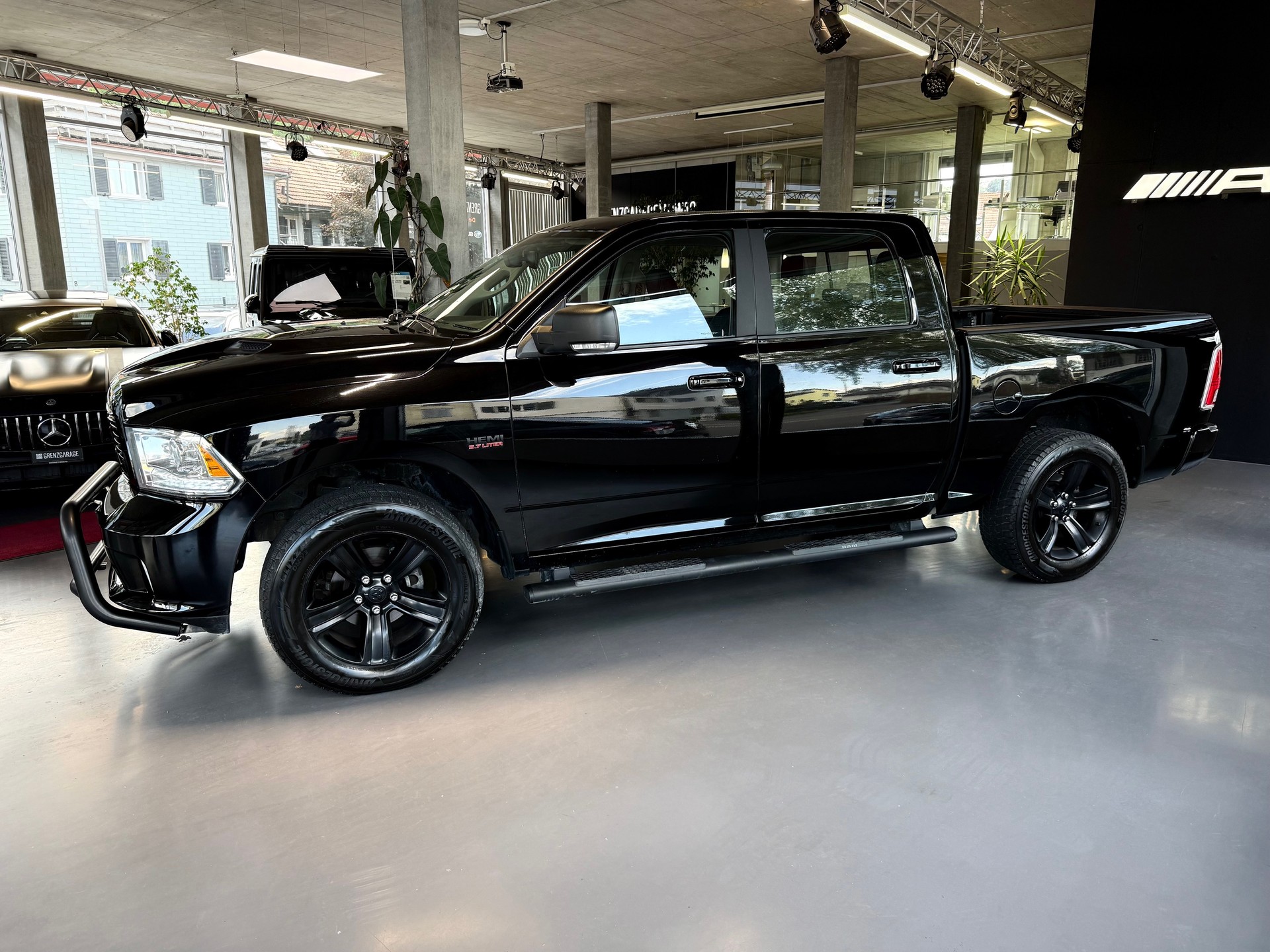 DODGE 1500 CREW CAB ** HEMI 5.7L **-image-4
