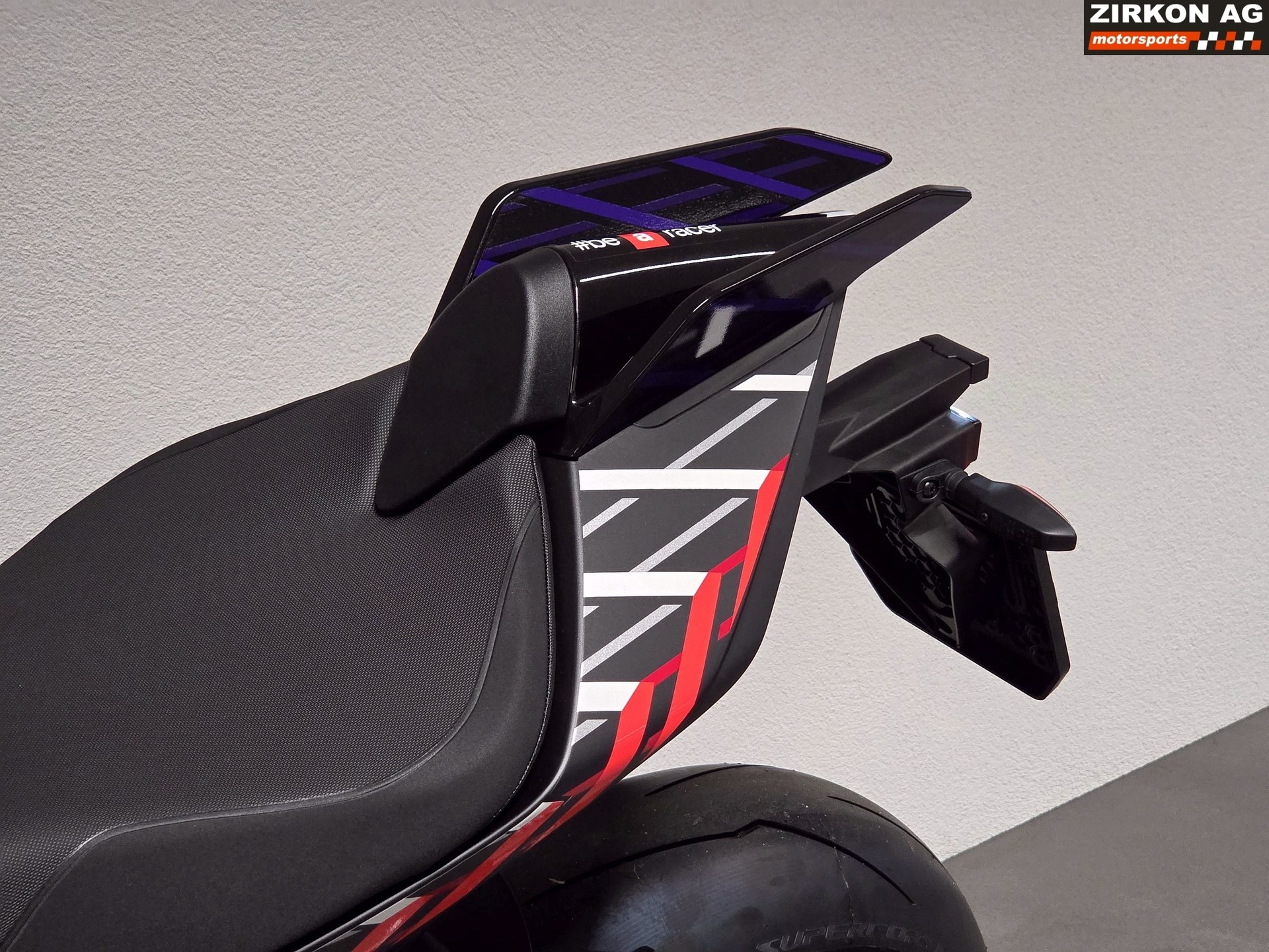 APRILIA Tuono V4 1100 E5+ Factory-image-12