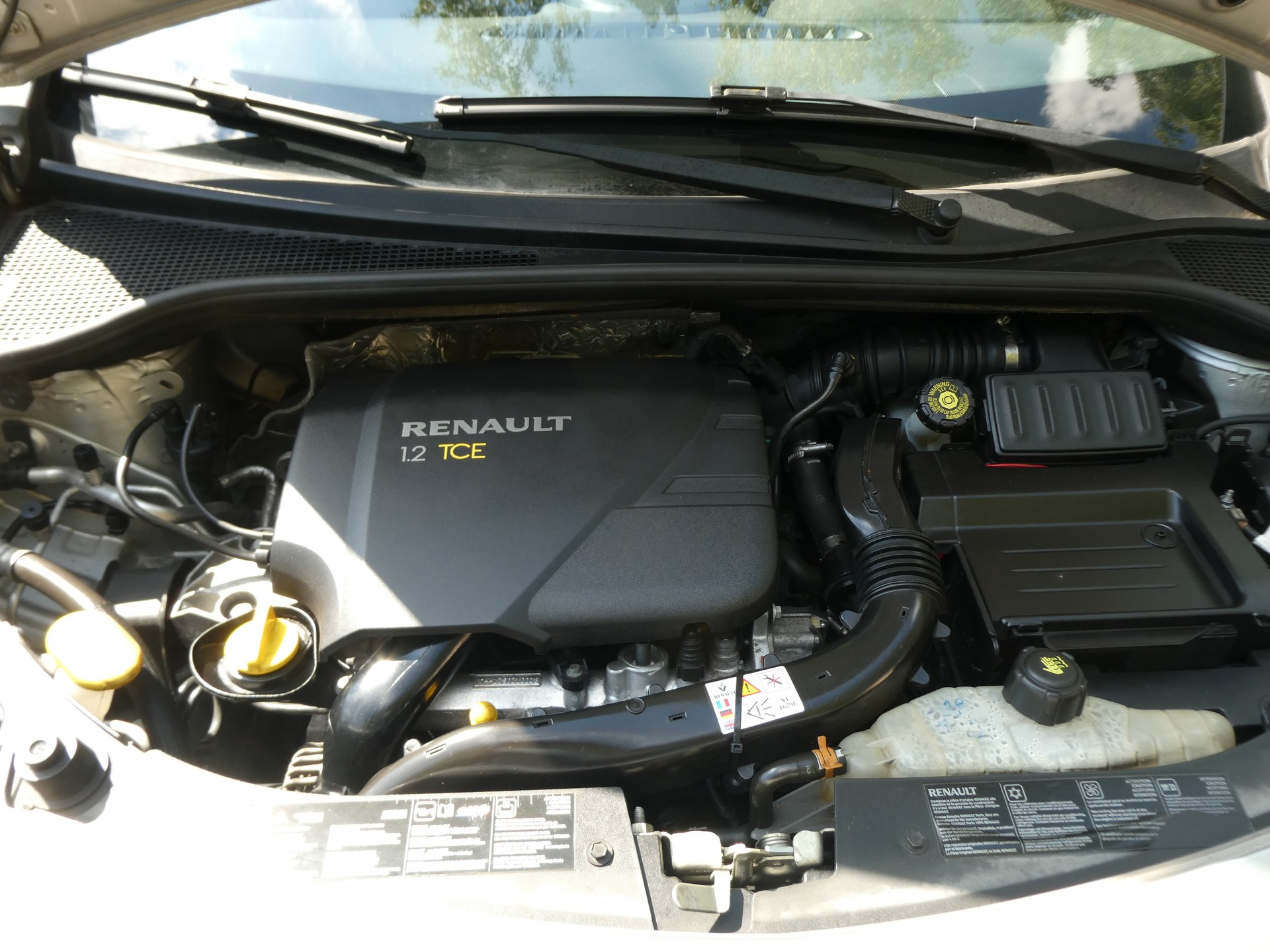 RENAULT Clio Grandtour 1.2 16V Turbo Dynamique-image-14