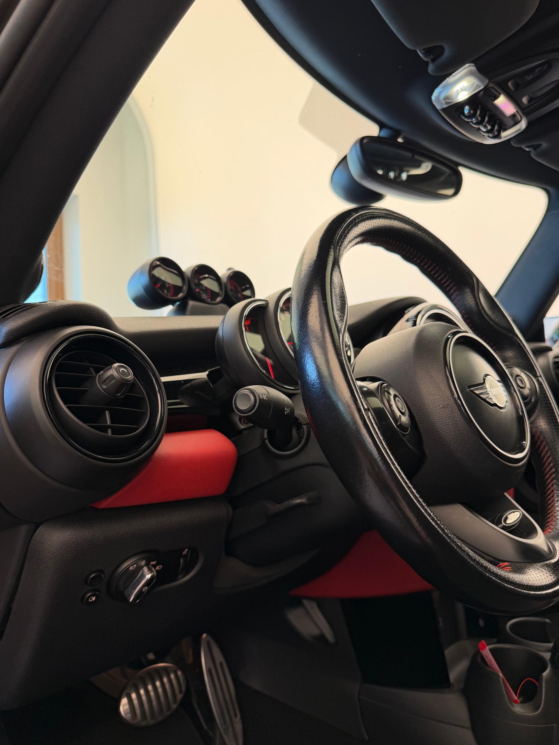 MINI Mini Cooper John Cooper Works Steptronic-image-10