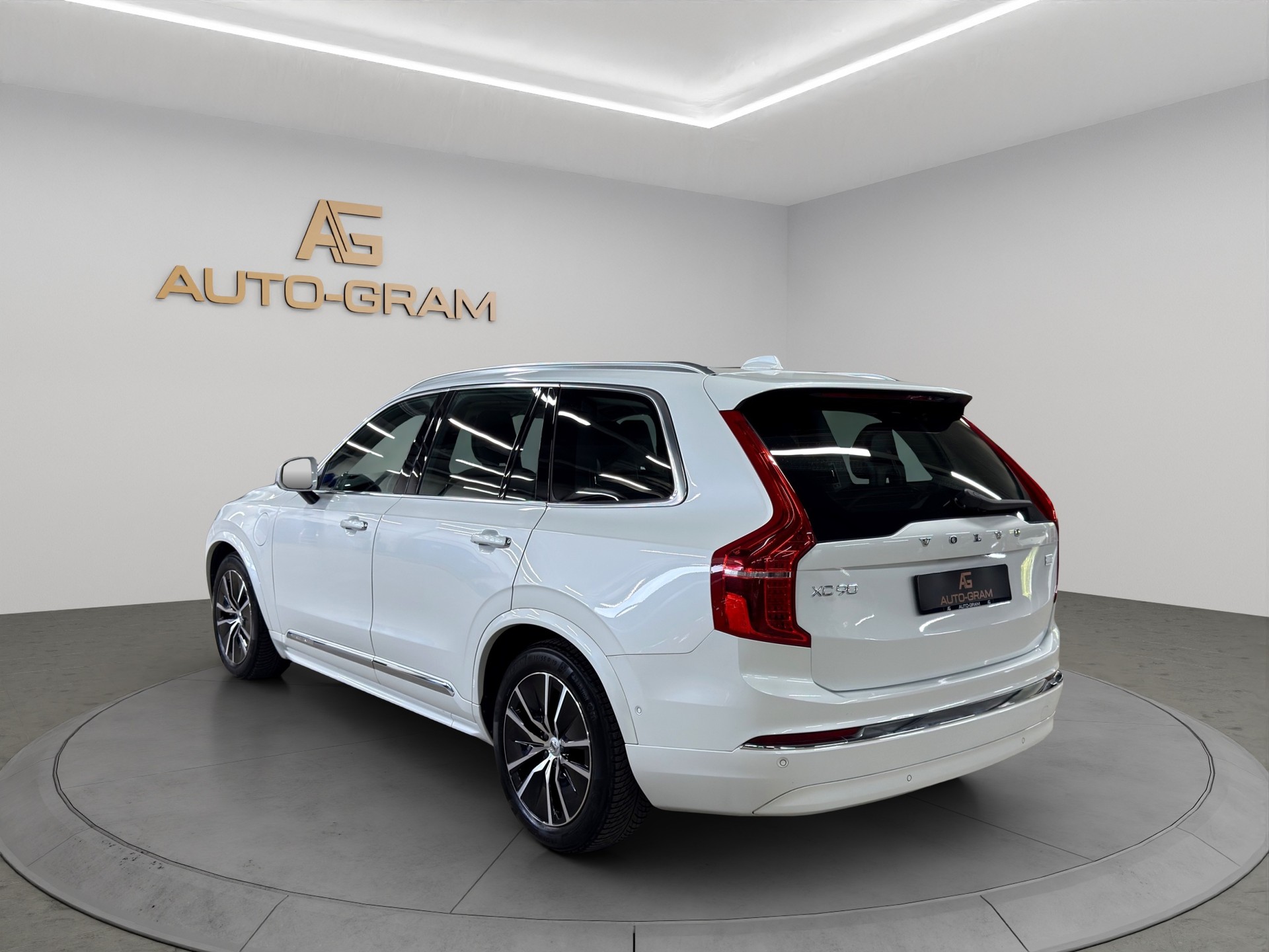 VOLVO XC90 T8 eAWD PluginHybrid Inscription Geartronic-showroom-element-3