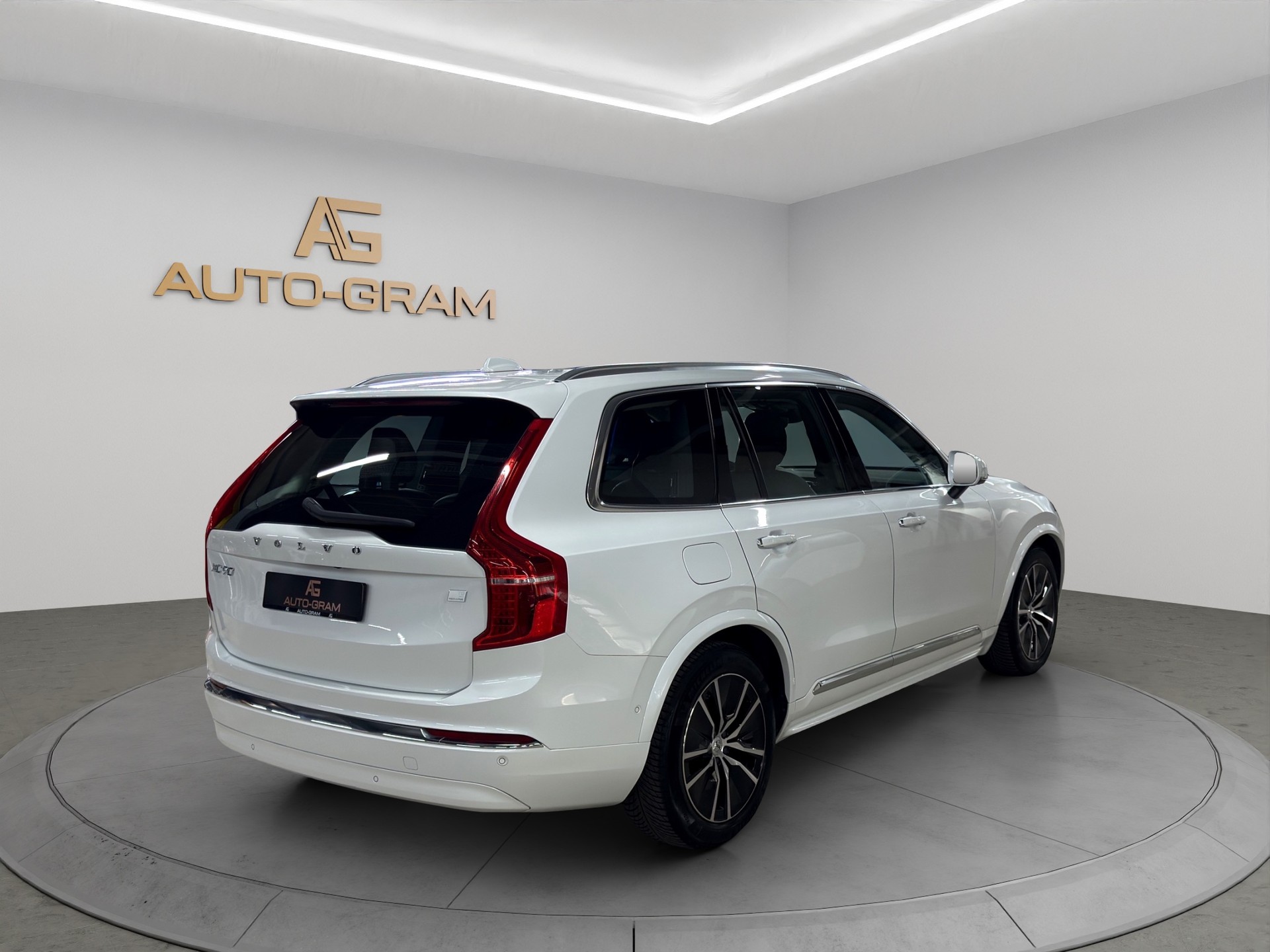 VOLVO XC90 T8 eAWD PluginHybrid Inscription Geartronic-image-5