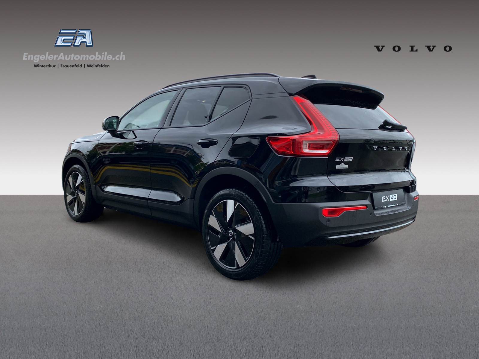 VOLVO EX40 Essential-showroom-element-2